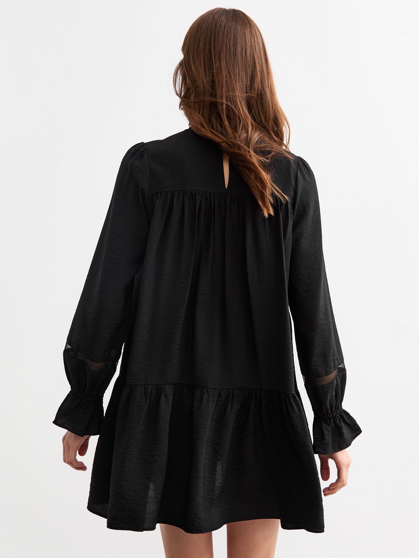 new-look-black-lace-insert-mini-smock-dressstillFront