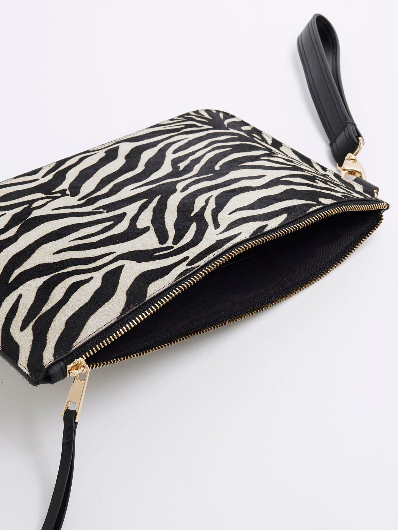 river-island-zebra-pony-pouchette-bag-blackoutfit