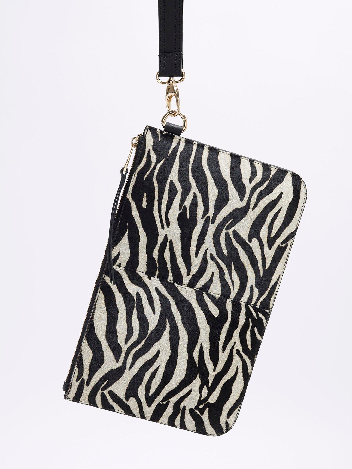 river-island-zebra-pony-pouchette-bag-blackdetail