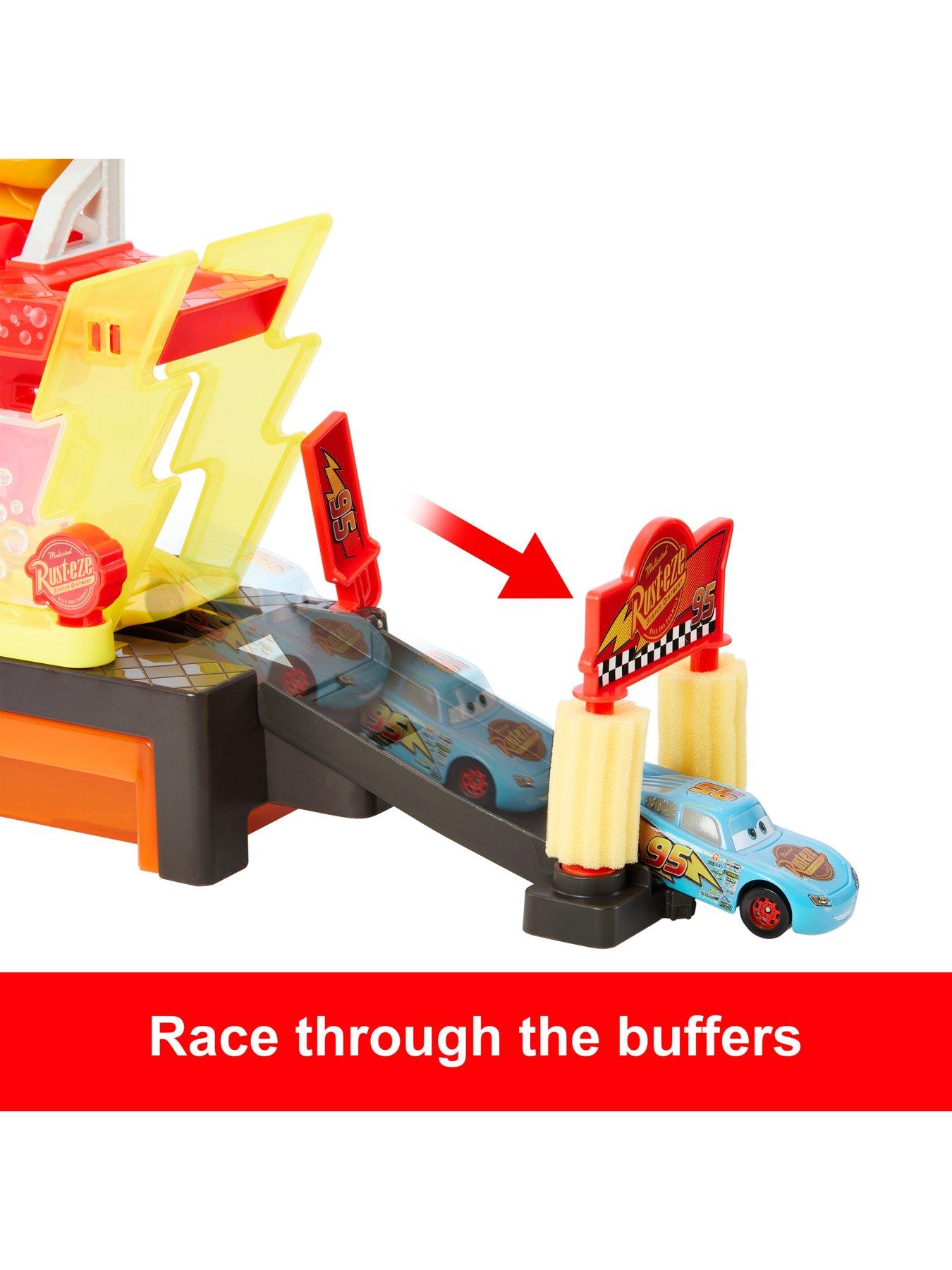 Image 5 of 8 of Disney Cars Colour Changers Lightning McQueen Car Wash