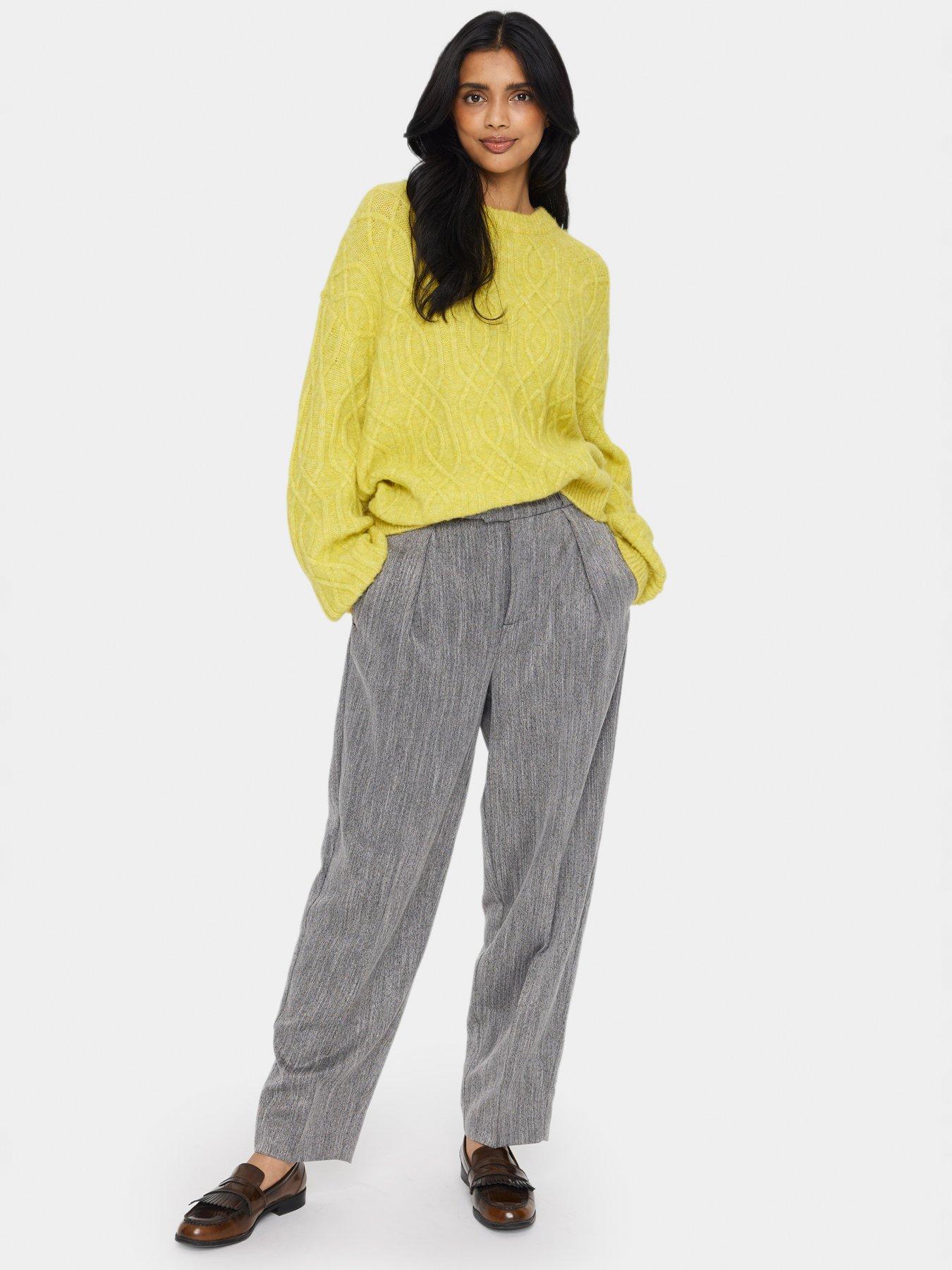 saint-tropez-geetasz-cable-knit-loose-fit-pullover-yellowback