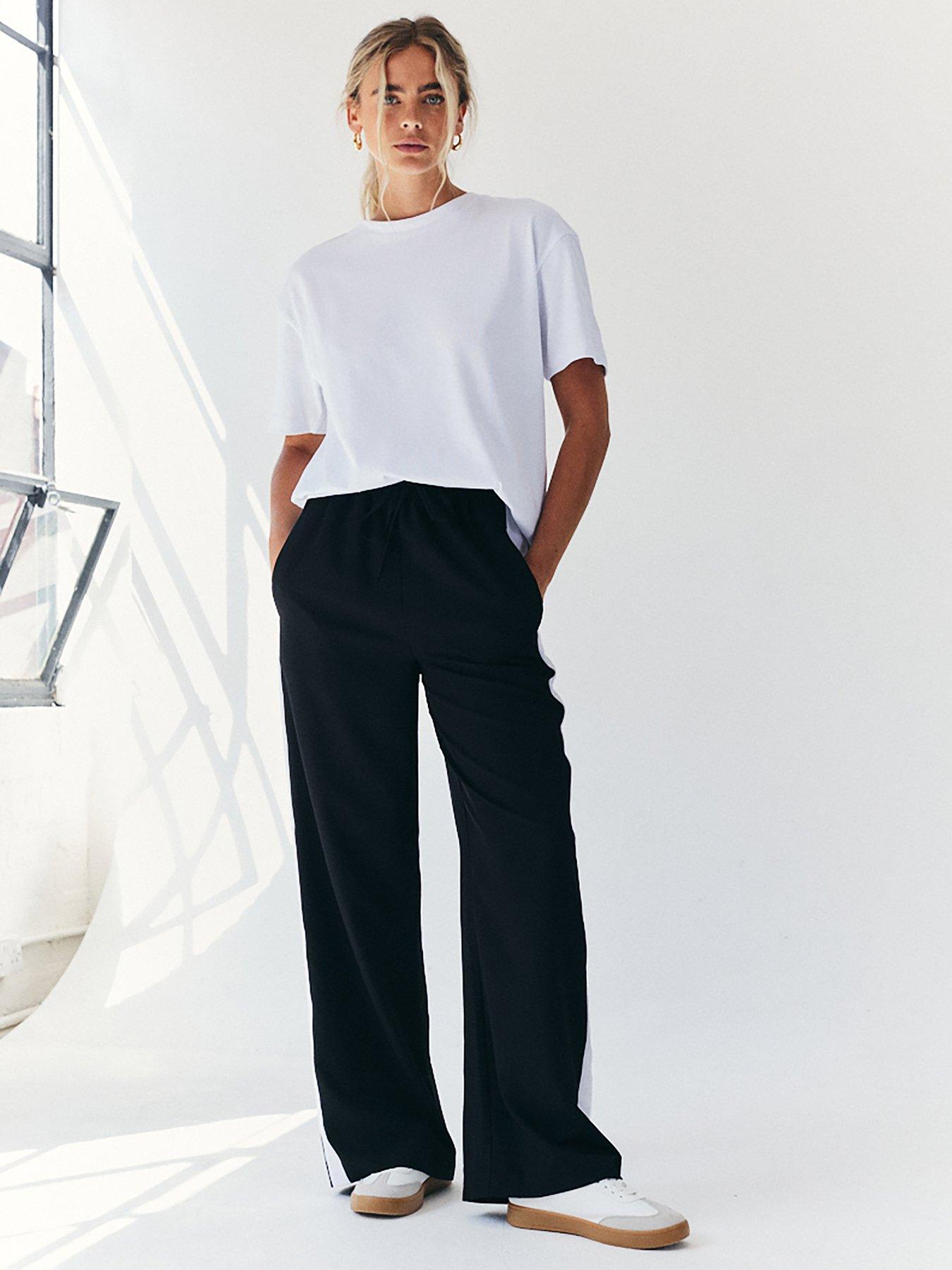 in-the-style-fits-stripe-relaxed-trousers-black