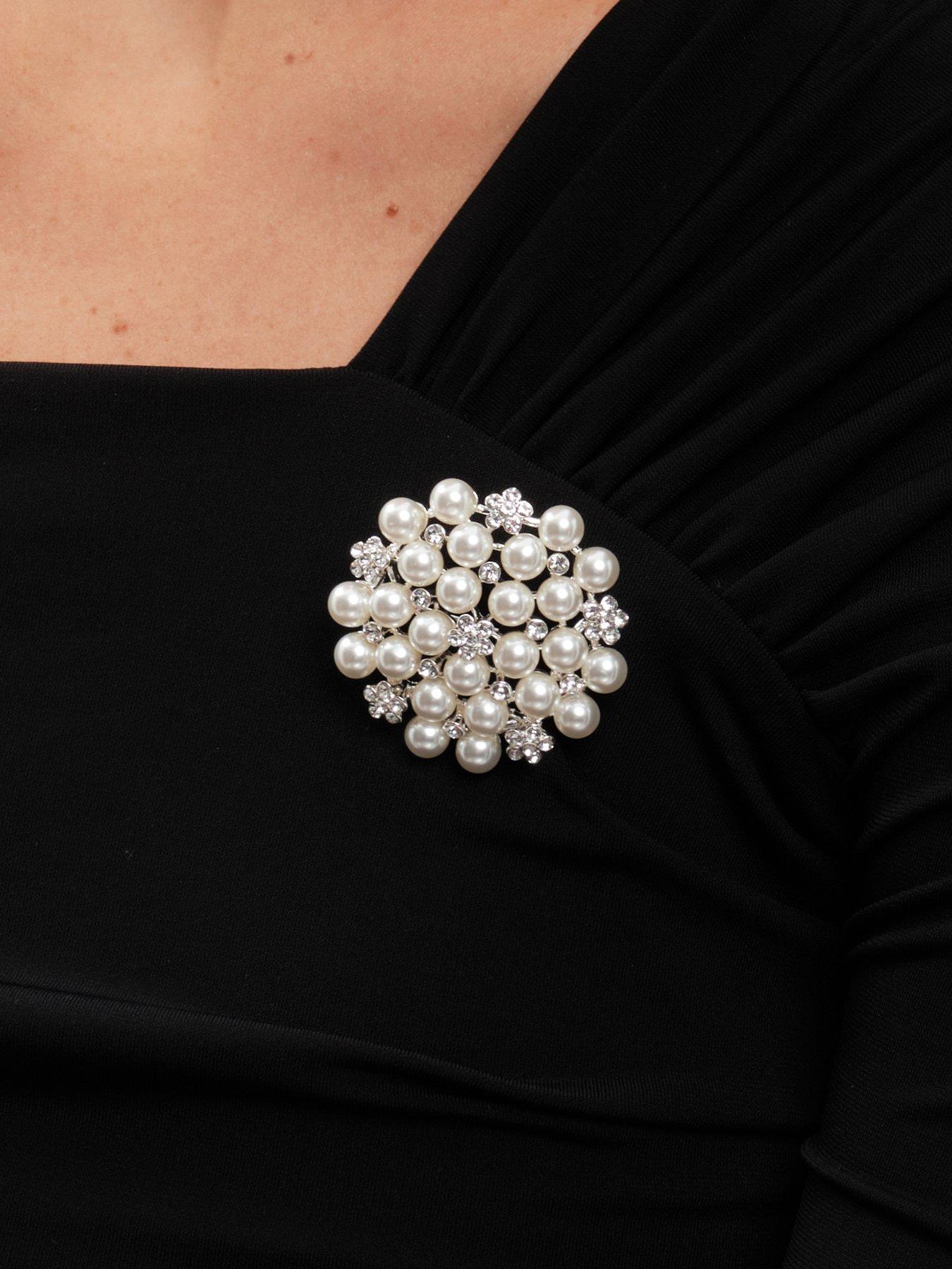 jon-richard-jon-richard-silver-plated-pearl-statement-brooch-gift-boxoutfit