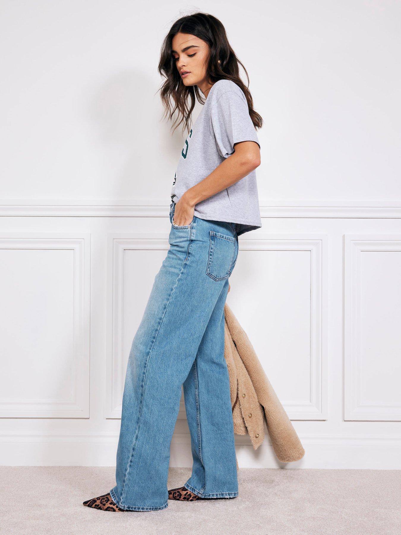 river-island-relaxed-straight-jeans-bluestillFront