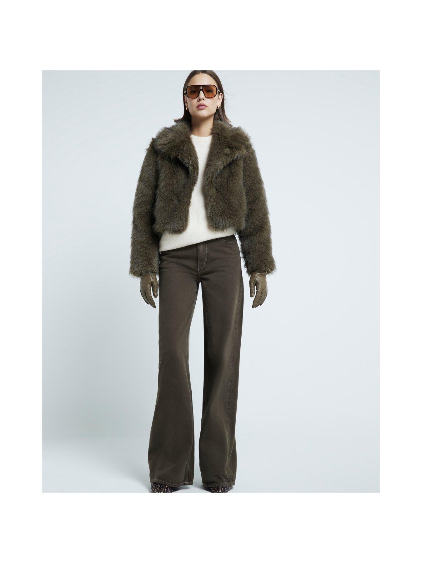 river-island-short-plush-faux-fur-jacket-greenback