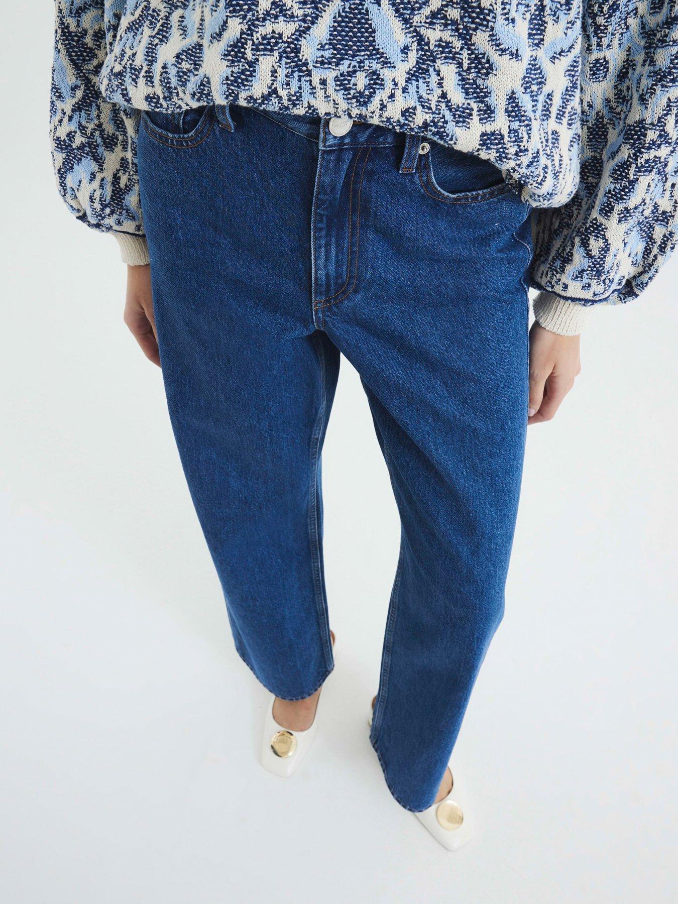 river-island-relaxed-straight-jeans-medium-denimoutfit