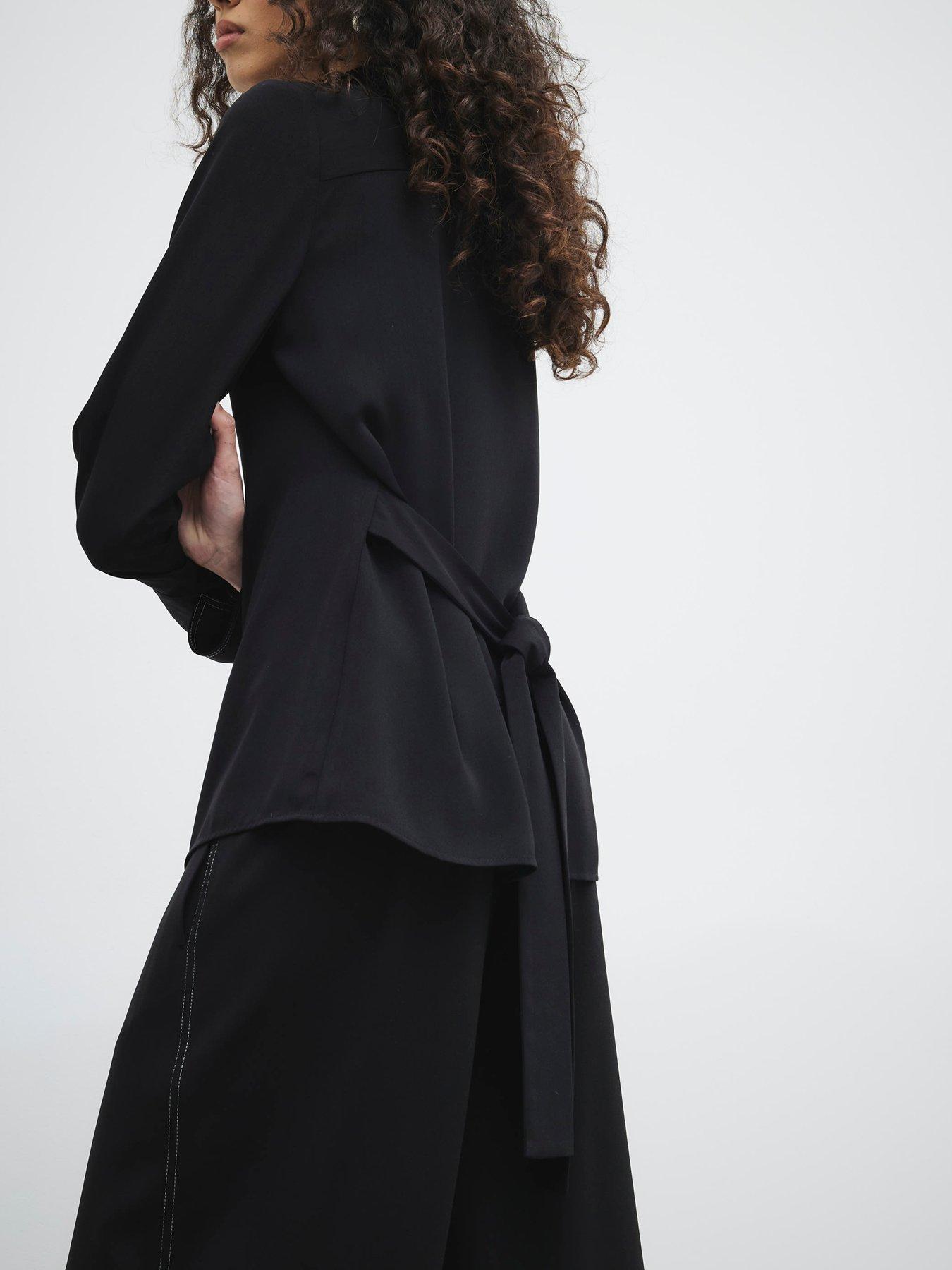 Image 2 of 4 of River Island Contrast Stitching Shirt - Black
