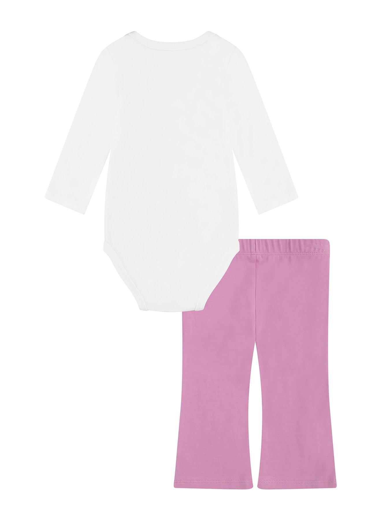 nike-infants-girls-swoosh-spirit-bodysuit-set-pinkback