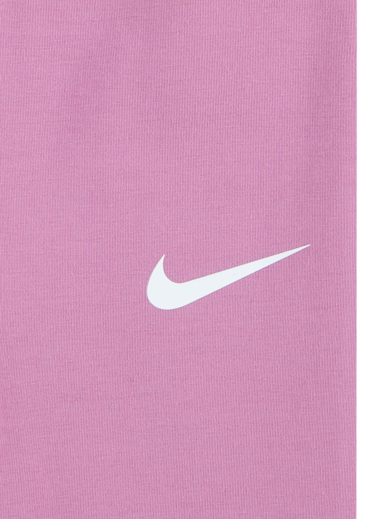 nike-infants-girls-swoosh-spirit-bodysuit-set-pinkoutfit