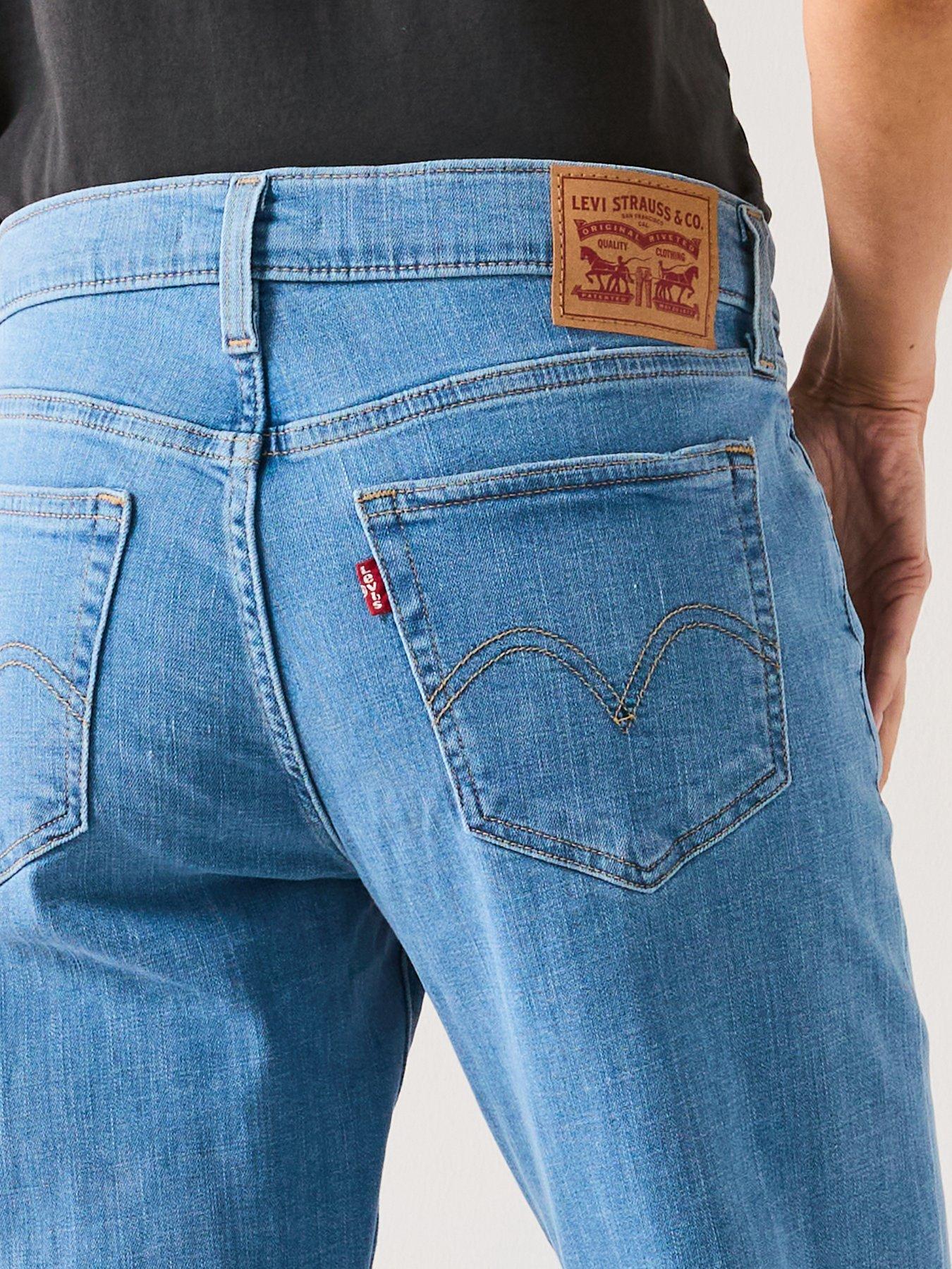 levis-mid-rise-boyfriend-jeans-lapis-topicoutfit