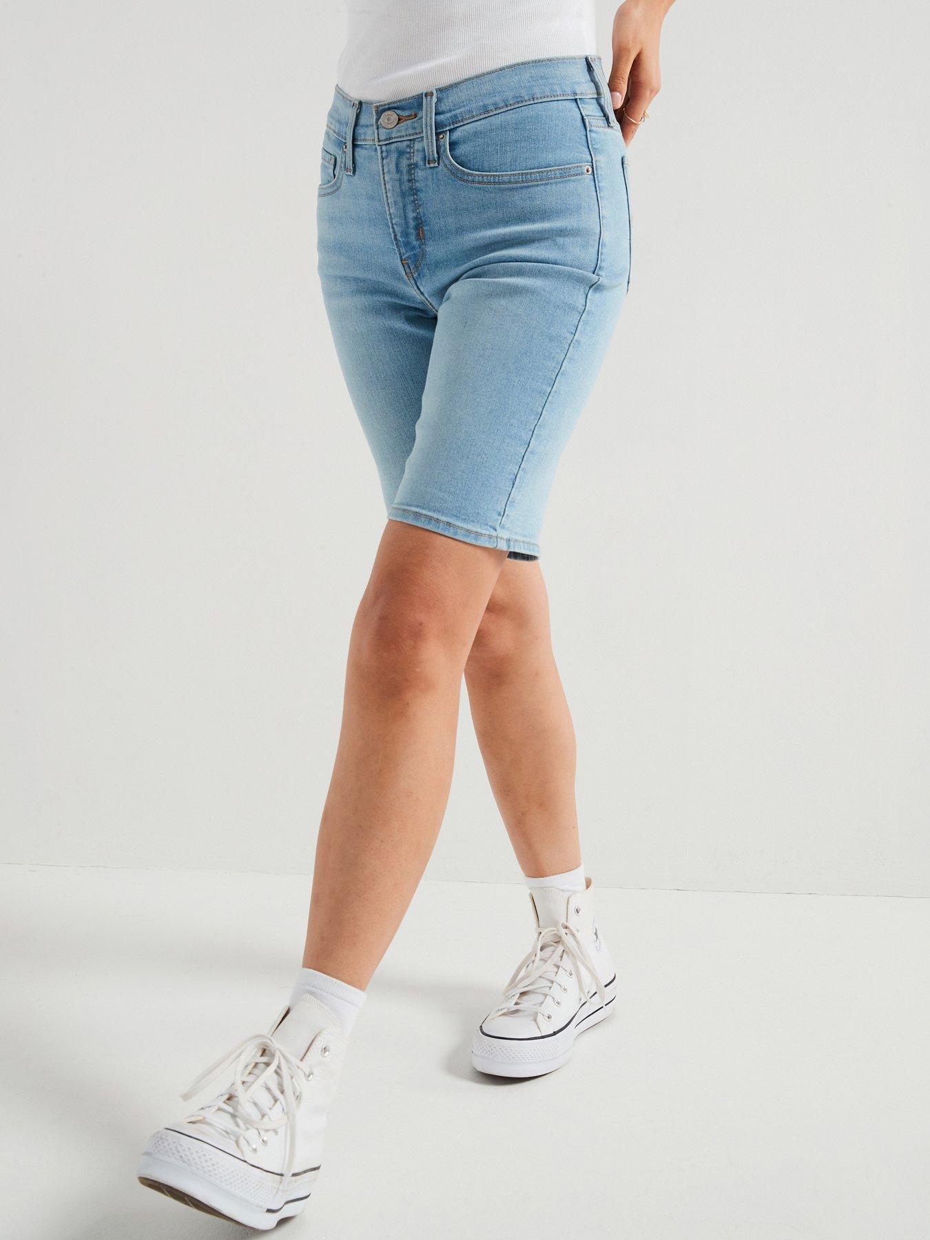 levis-shaping-bermuda-shorts-bluefront