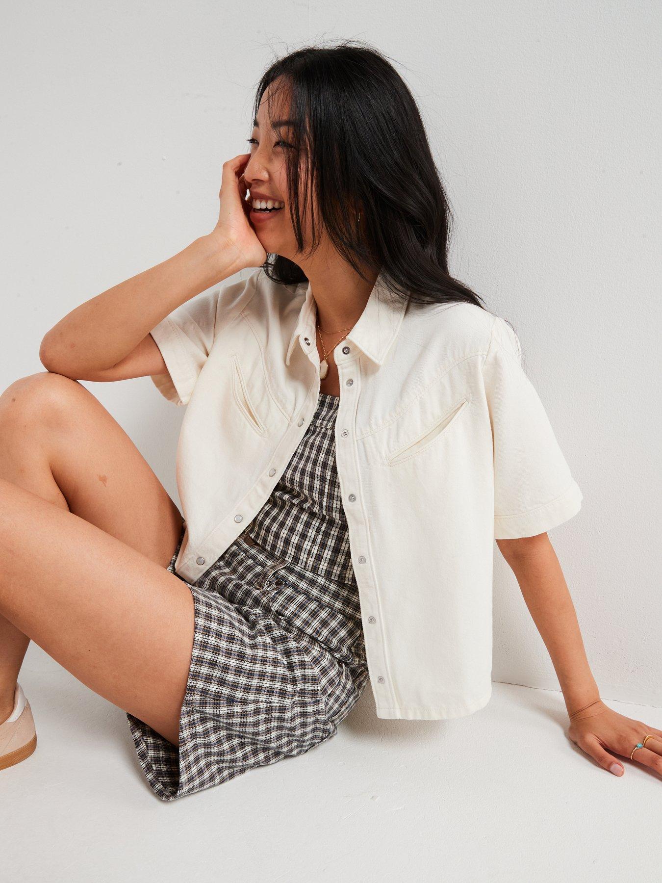 Image 4 of 6 of Levi's Jadine Milo Mini Plaid Egret&nbsp;Denim Cami - Print