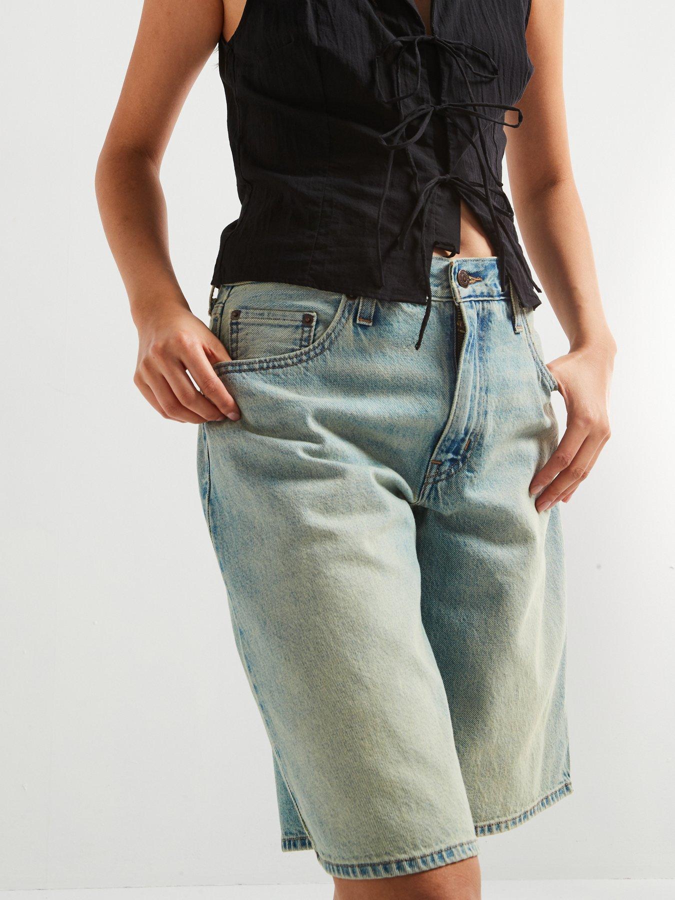 levis-baggy-dad-jorts-i-told-you-blueoutfit