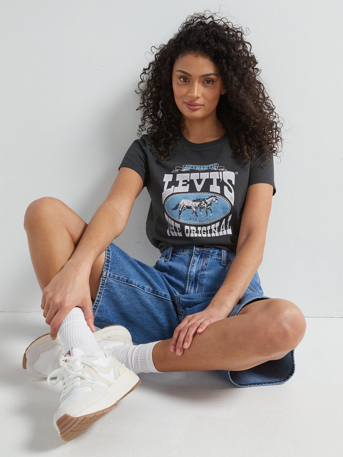 levis-baggy-dad-jorts-foolish-love-bluedetail