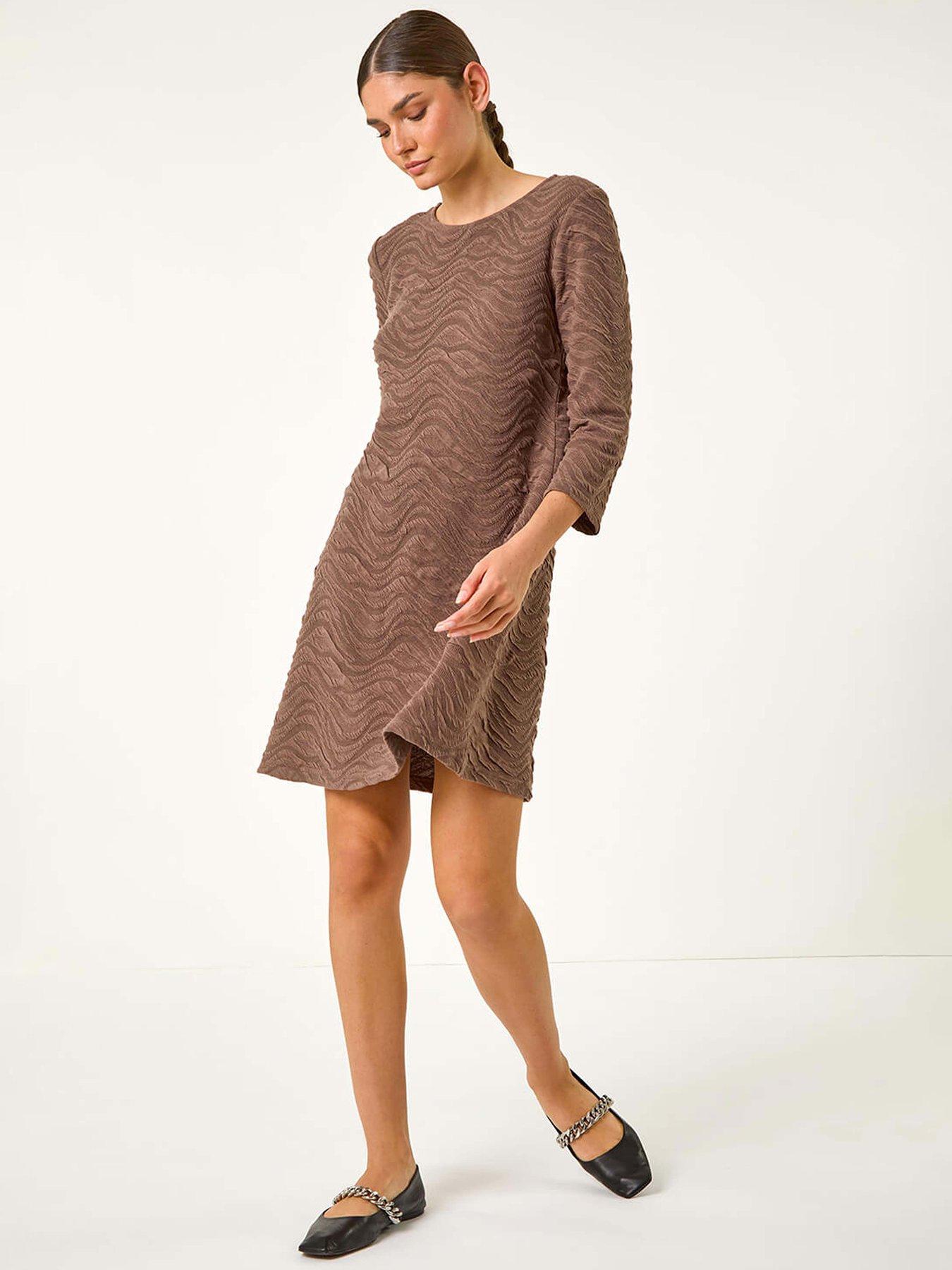 roman-wave-textured-stretch-a-line-dress-beigeback