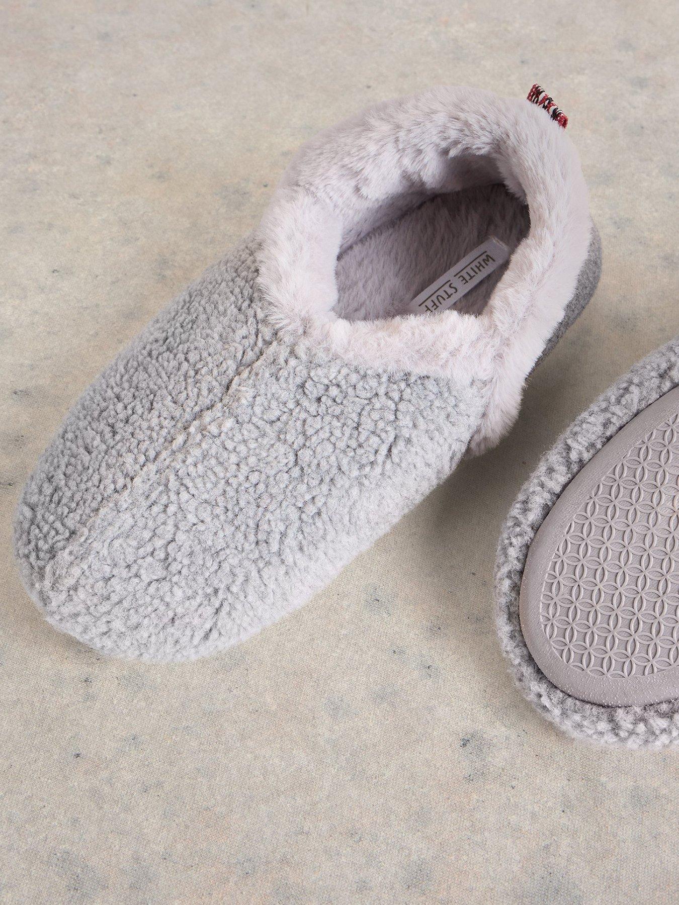 white-stuff-reya-closed-back-slipper-greyoutfit