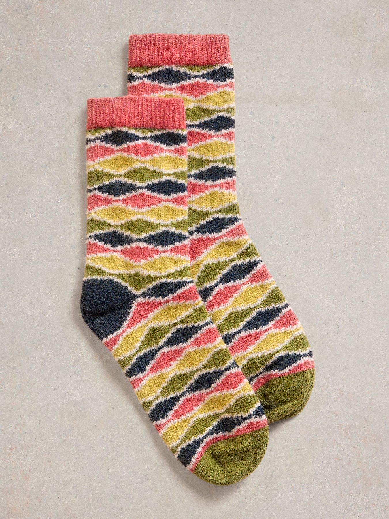 white-stuff-wavy-diamond-wool-mix-sock-pink