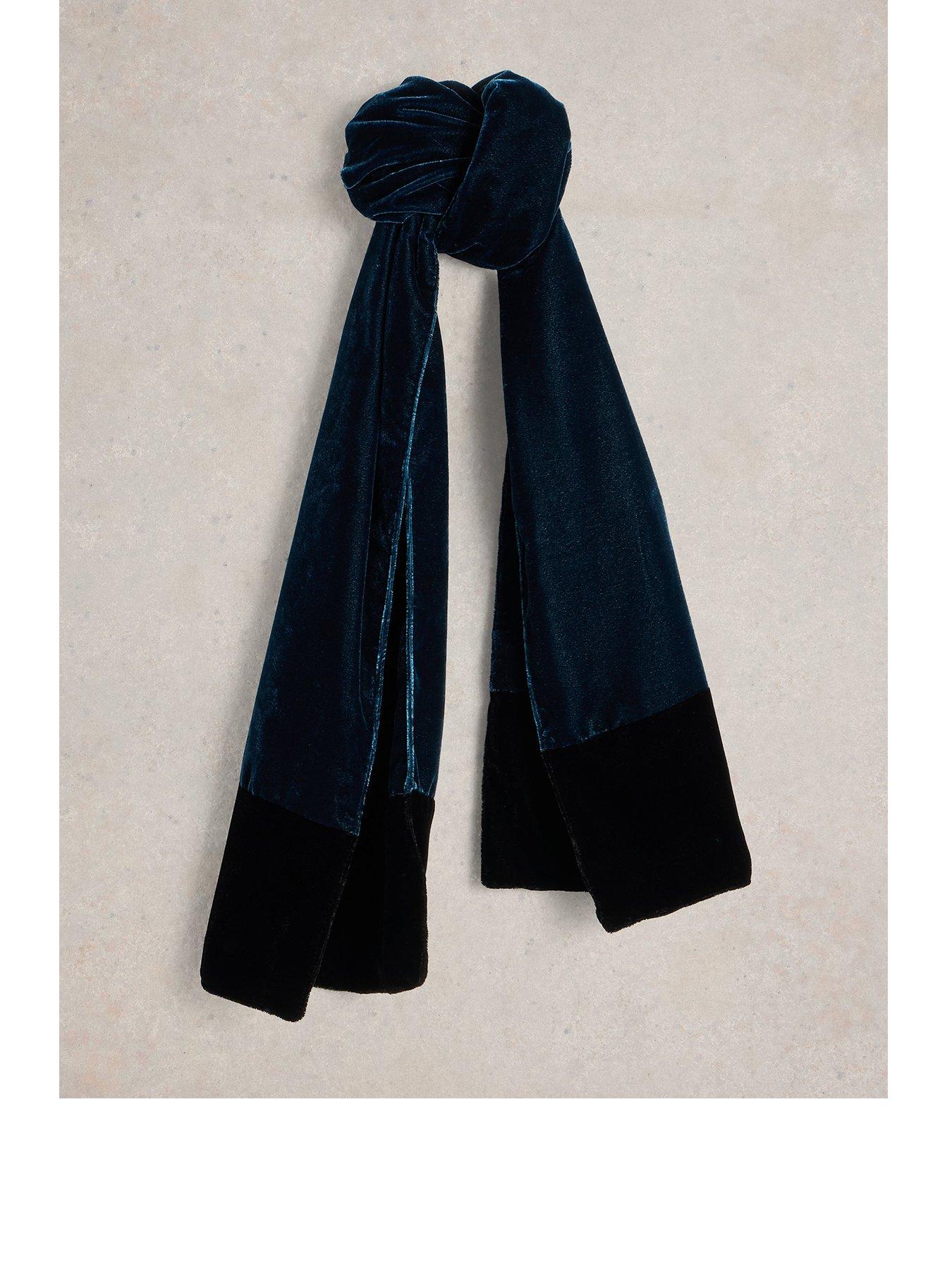 white-stuff-plain-velvet-scarf-greenfront