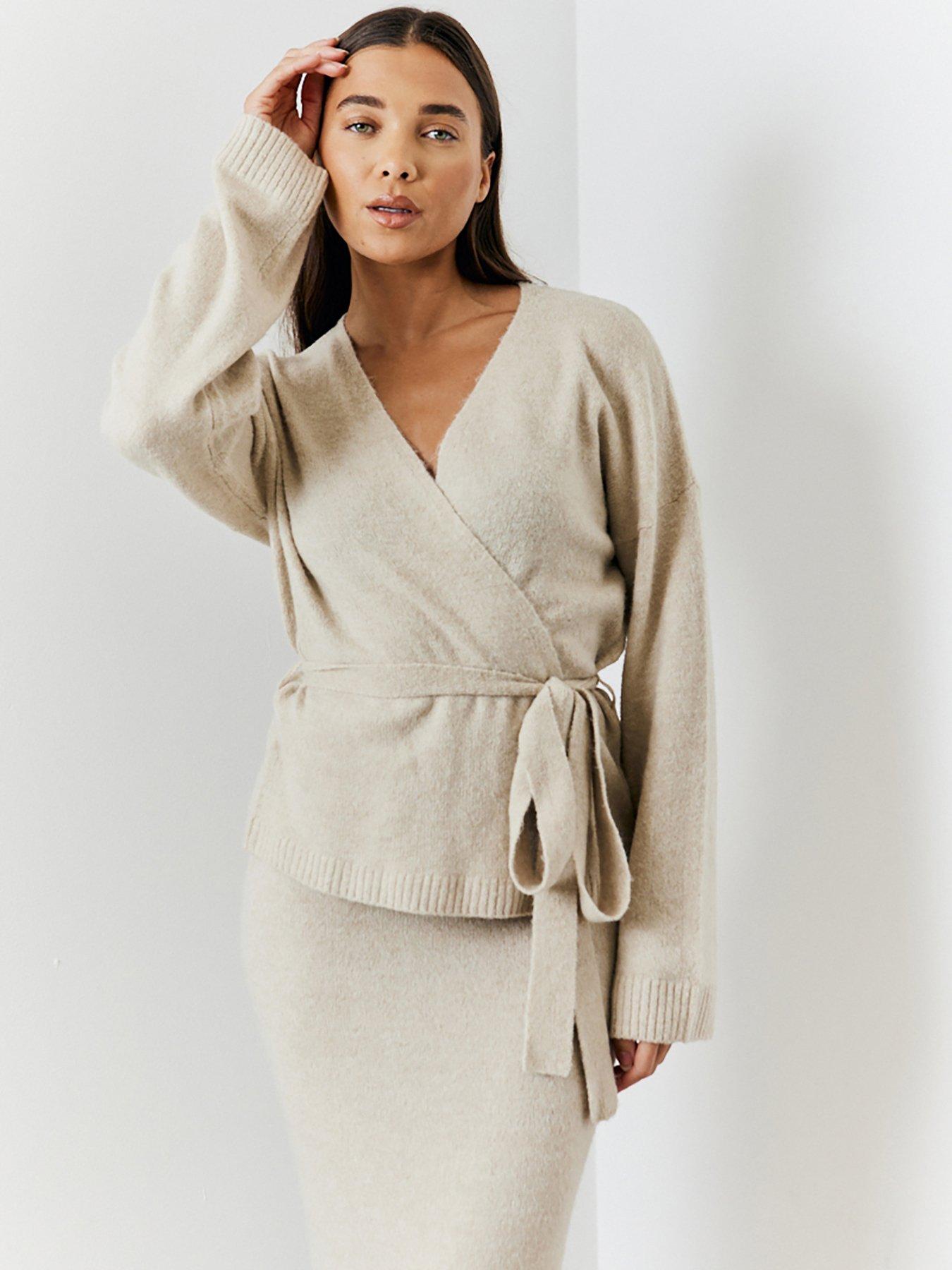 in-the-style-hannah-brown-wrap-knit-co-ord-cardigan-oatmeal