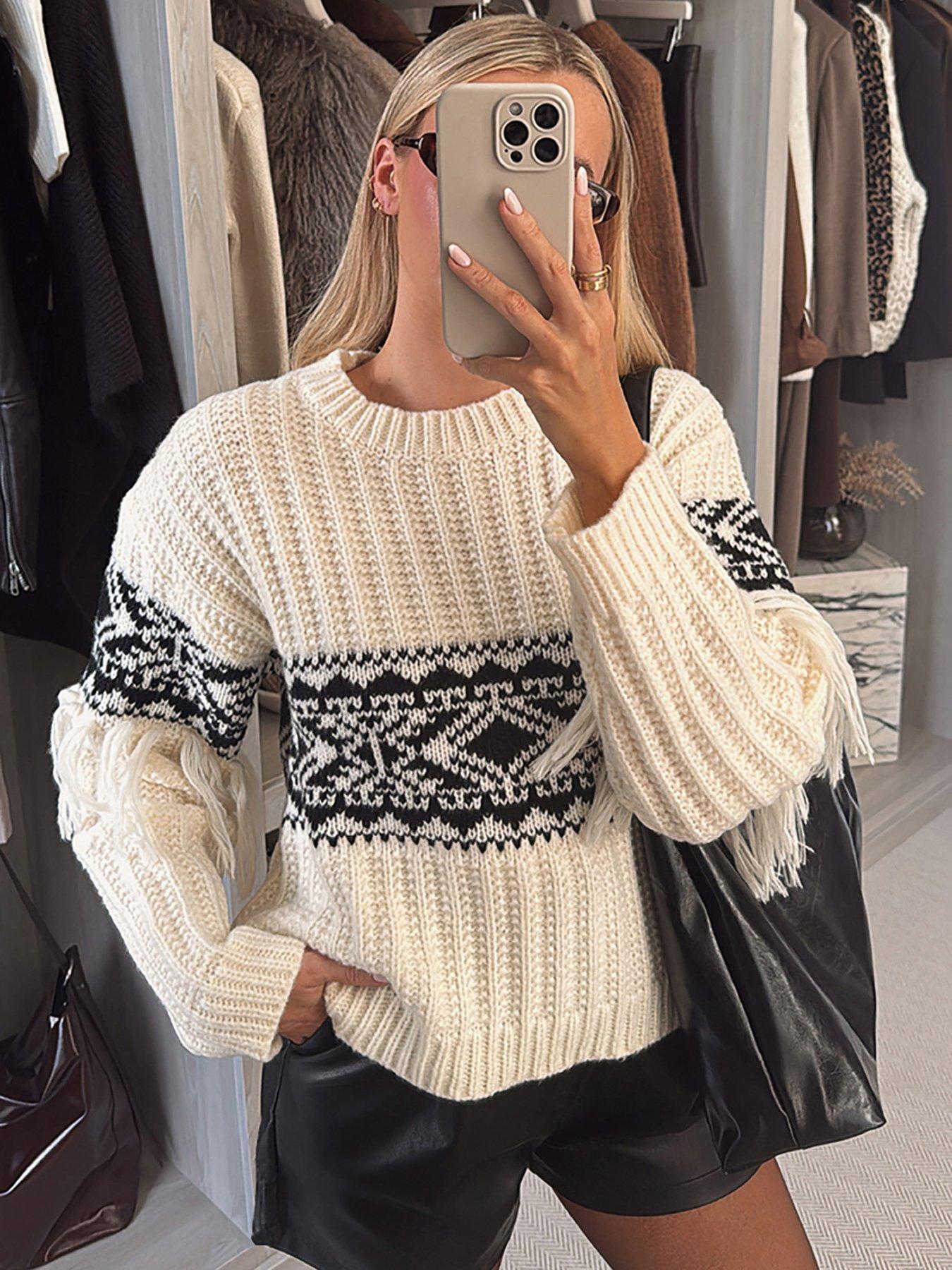 in-the-style-perrie-sian-knit-fringe-detail-jumper-creamfront