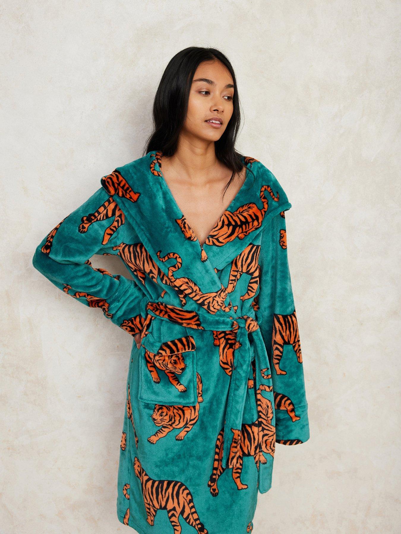 chelsea-peers-chelsea-peers-classic-tiger-printed-robe-orange-amp-tealback