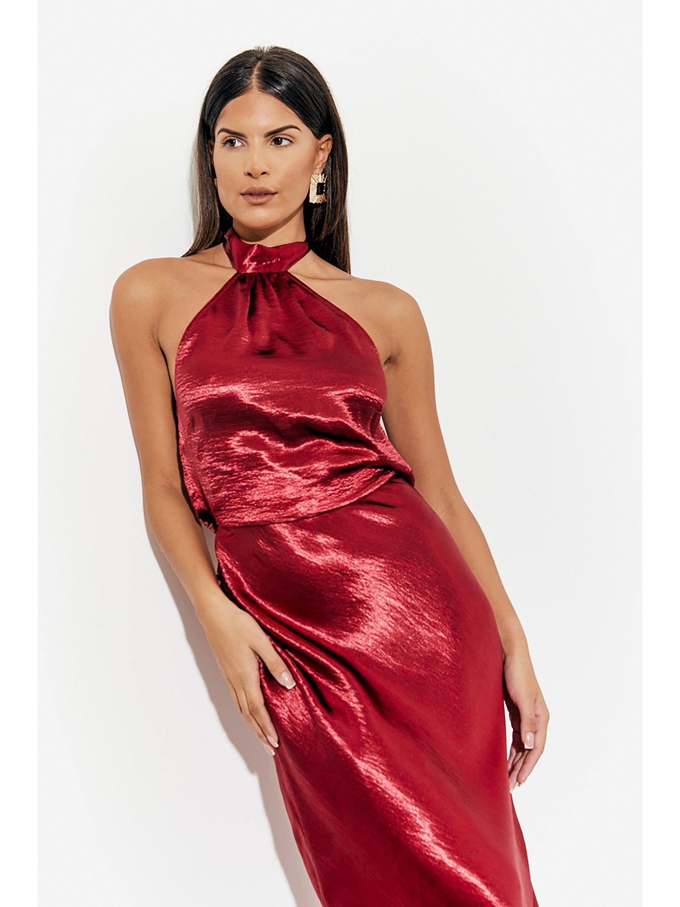 in-the-style-satin-cowl-back-midaxi-dress-burgundyoutfit