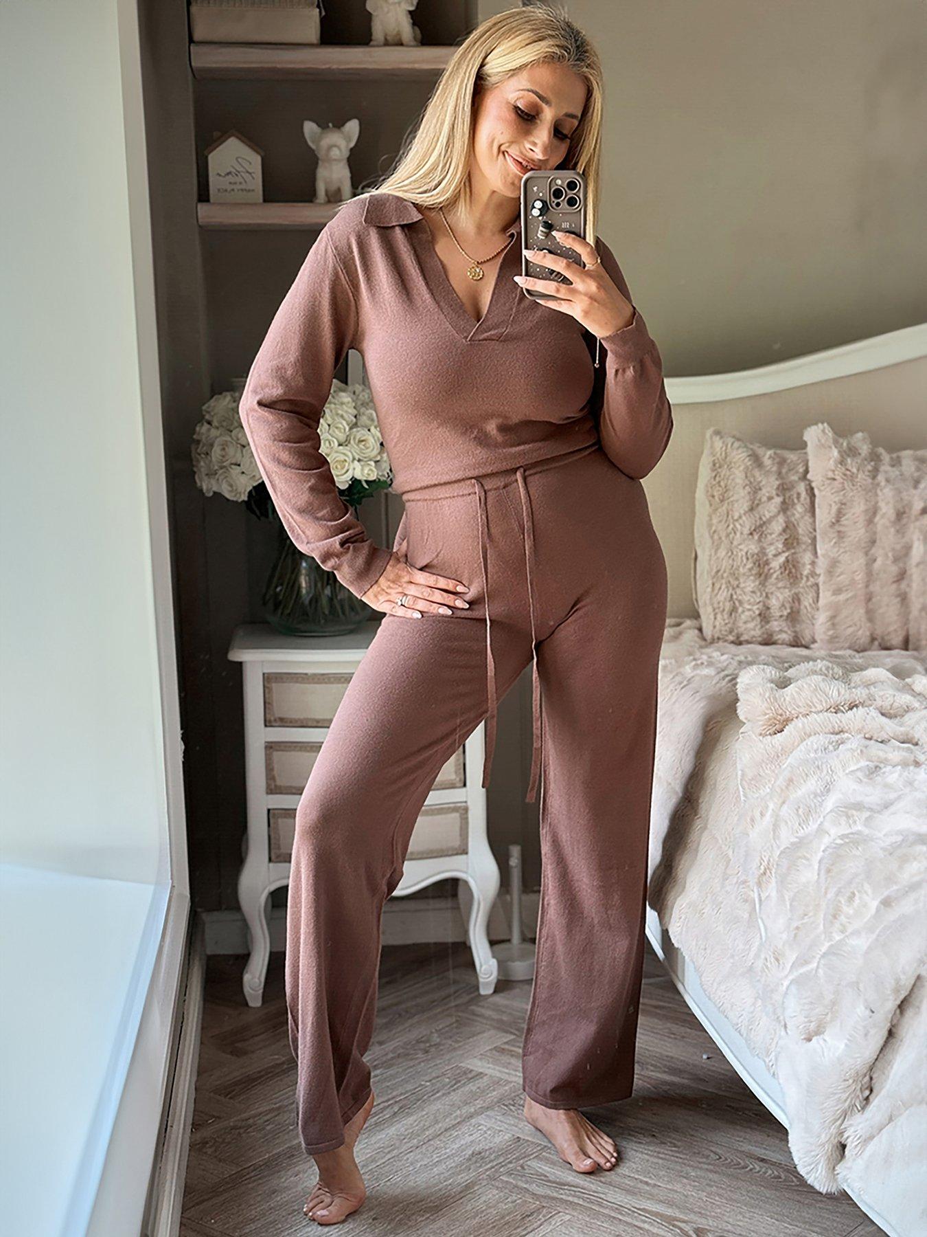 in-the-style-stacey-solomon-collar-knit-jumpsuit-chocolate