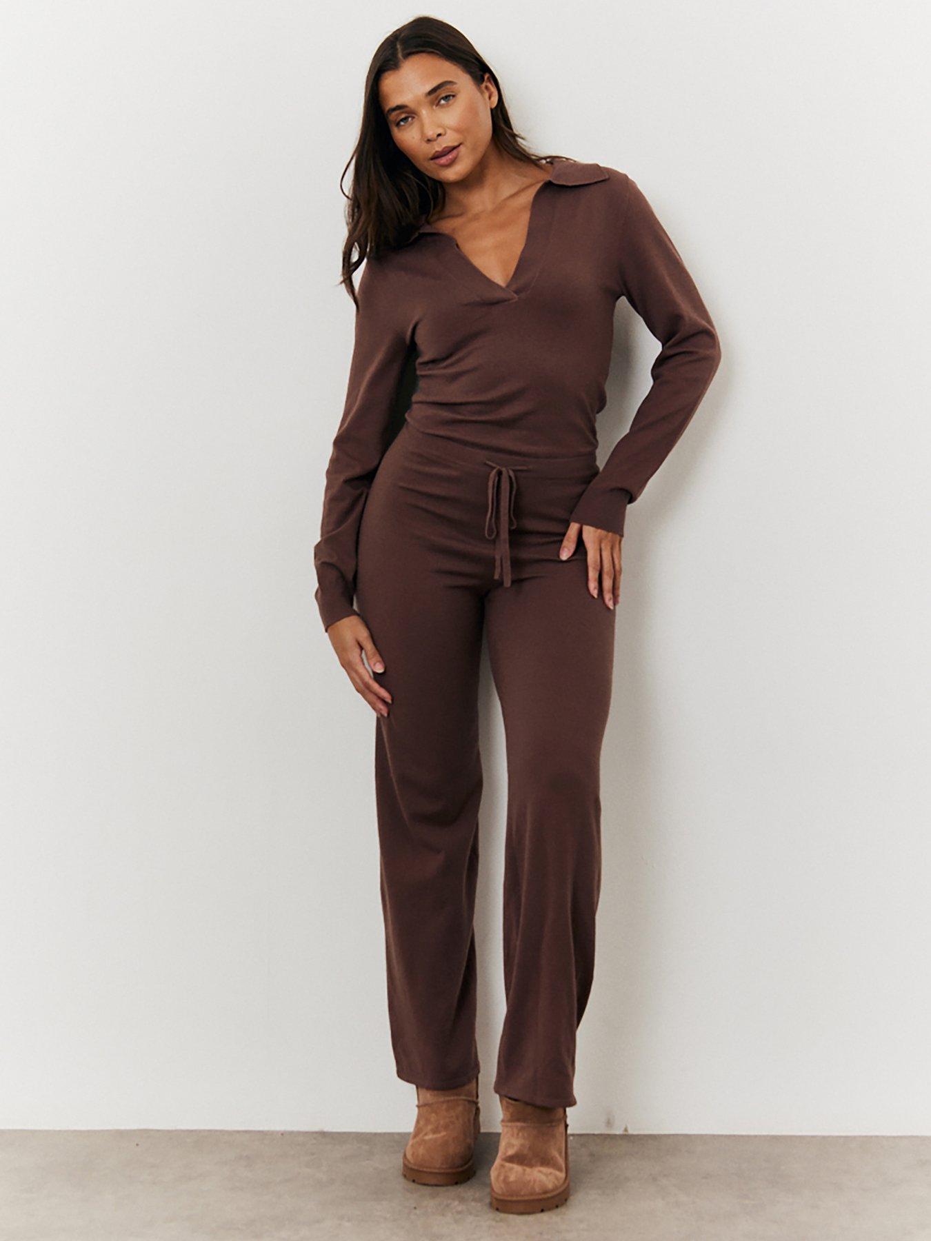 in-the-style-stacey-solomon-collar-knit-jumpsuit-chocolatestillFront