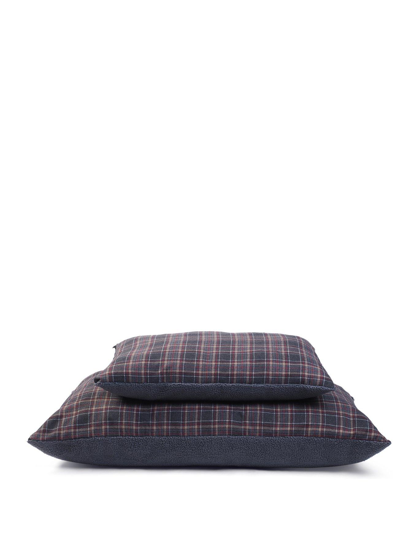 zoon-plaid-pillow-mattressstillFront