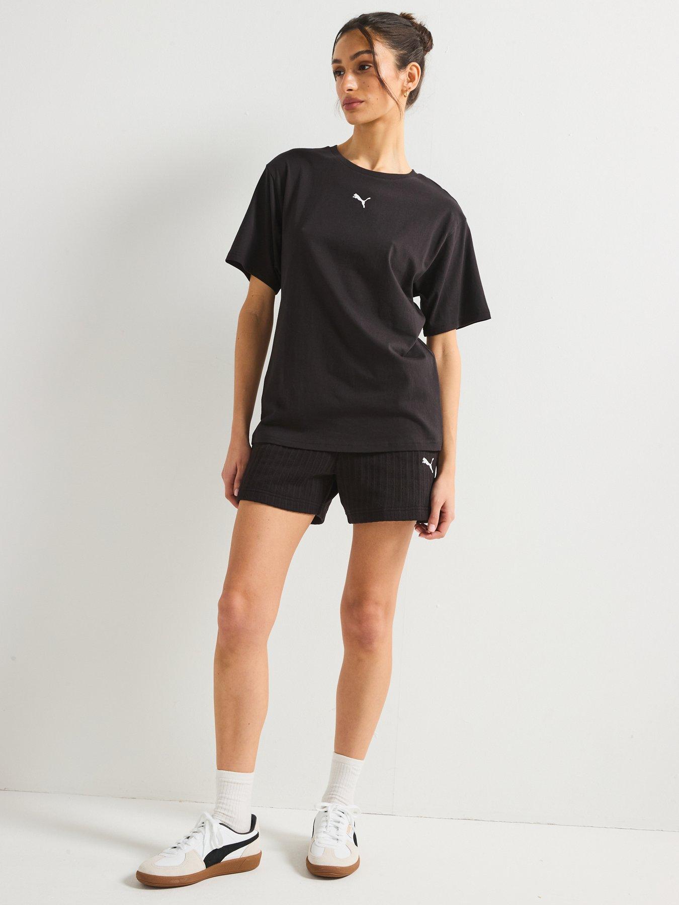 puma-womens-wardrobe-essentials-shorts-3-pointelle-puma-blackoutfit