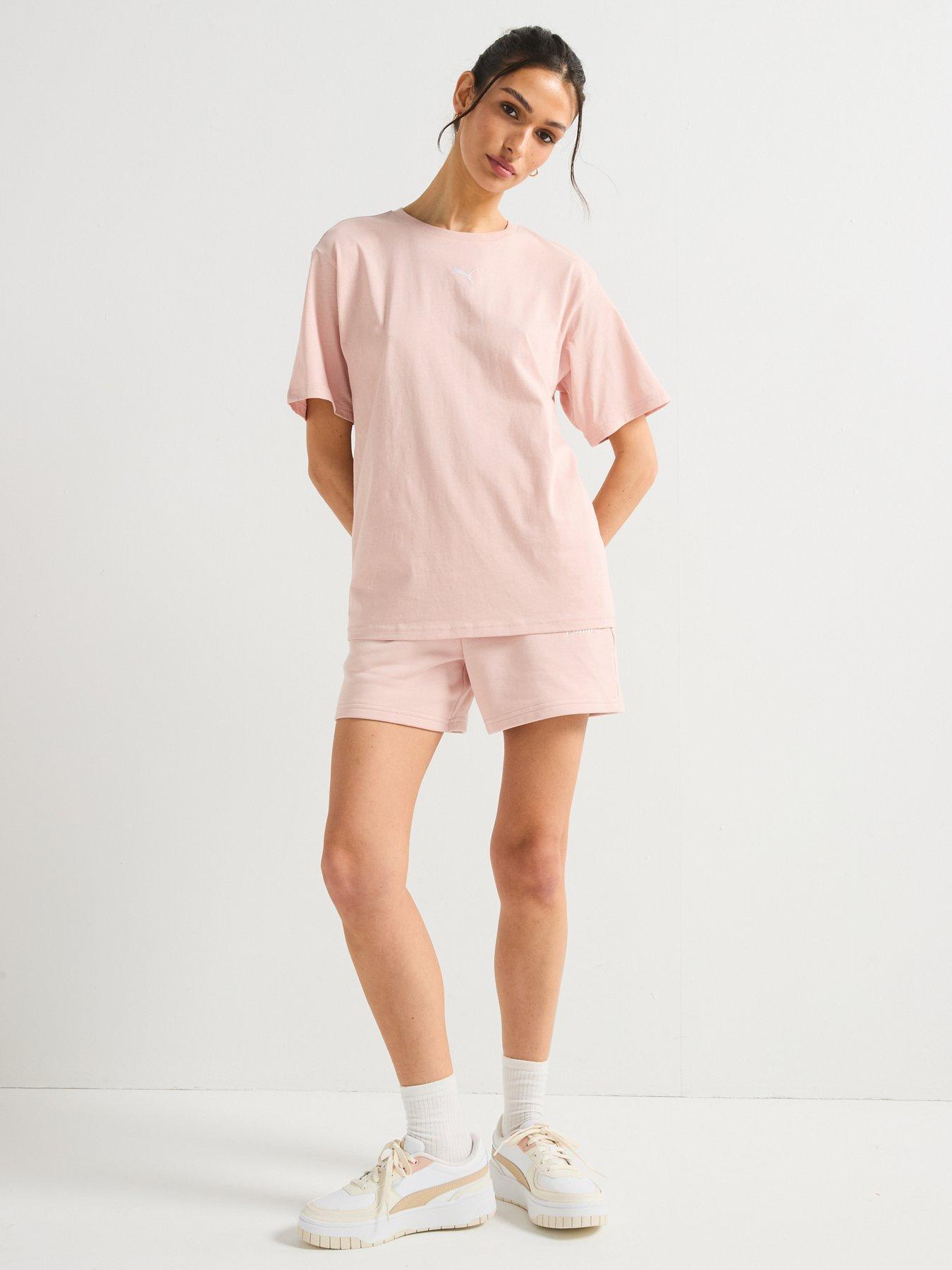puma-womens-essentials-logo-relaxed-tee-pinkoutfit