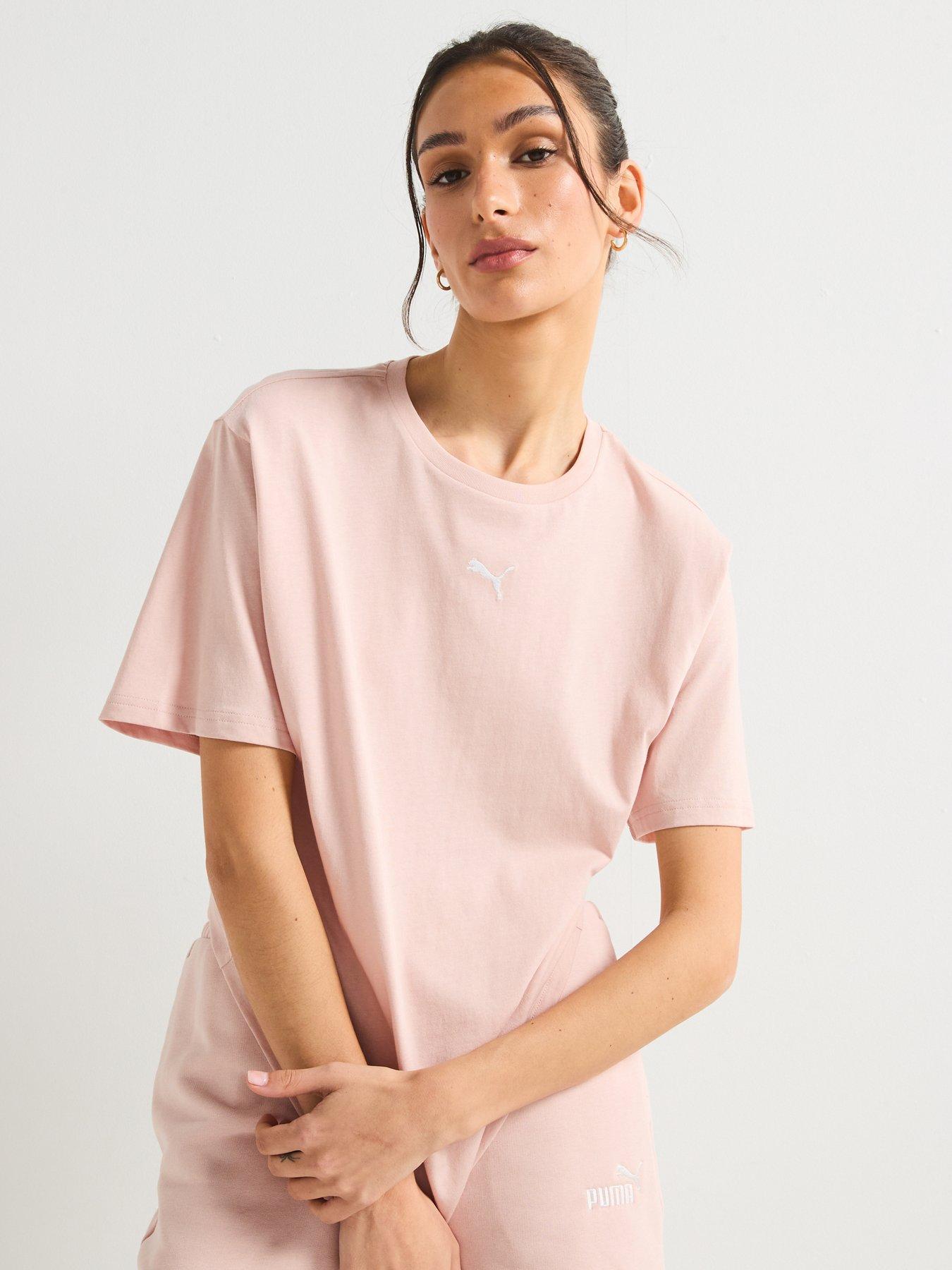 puma-womens-essentials-logo-relaxed-tee-pinkdetail