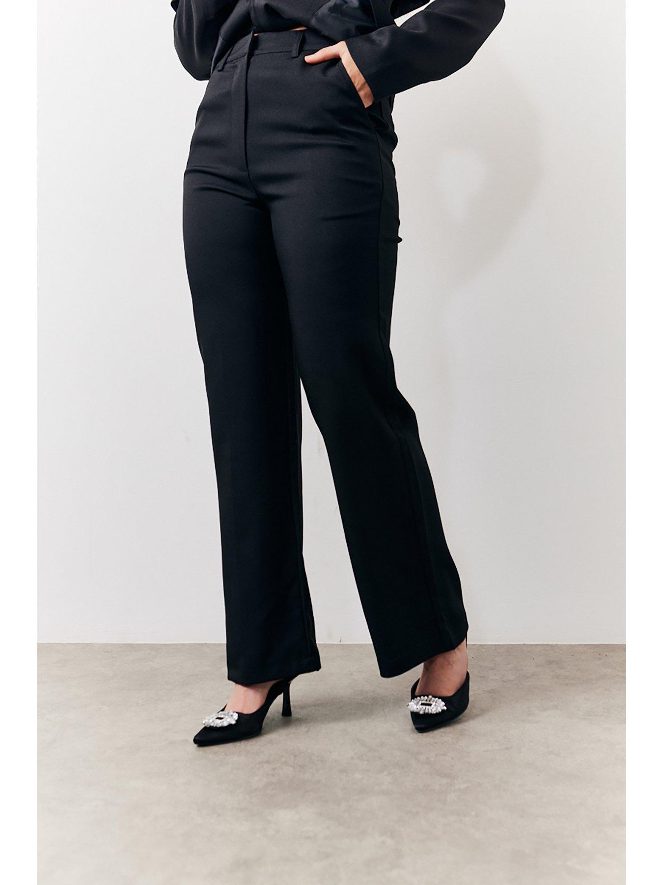 in-the-style-hannah-brown-tailored-trouser-blackdetail