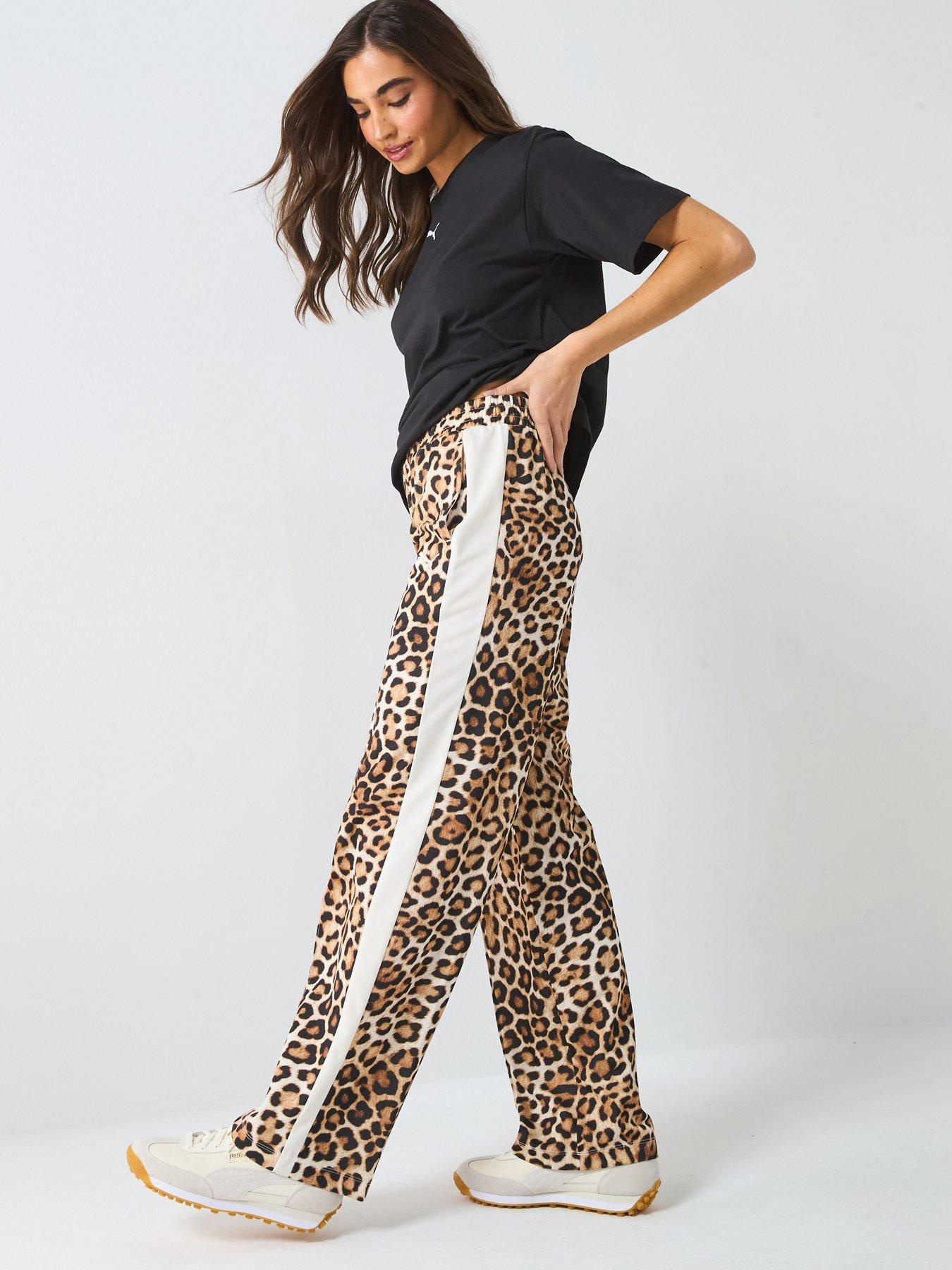 puma-womens-t7-leo-luxe-aop-straight-pants--alpine-snowdetail