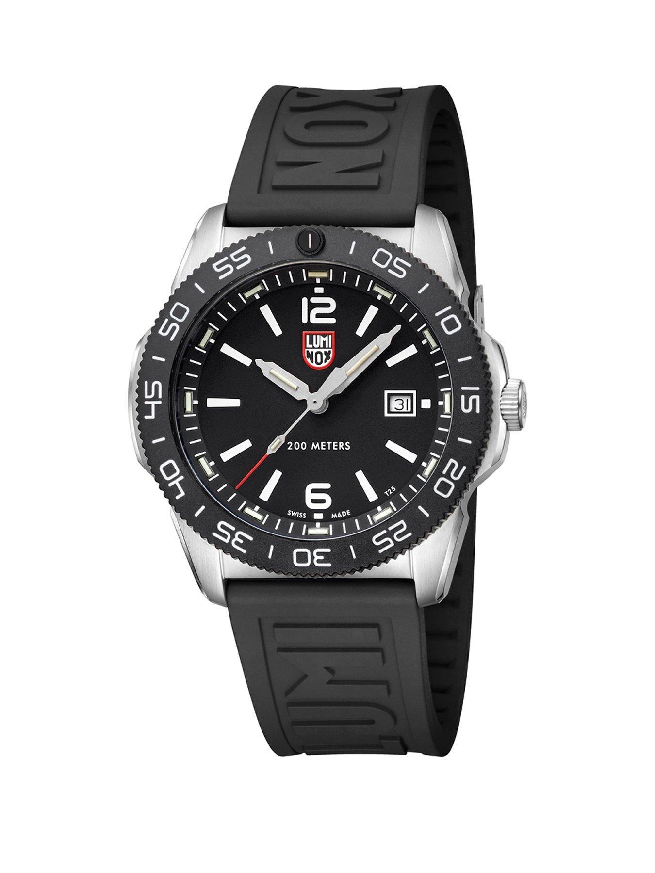 luminox-pacific-diver-44mmnbspdive-watchstillFront