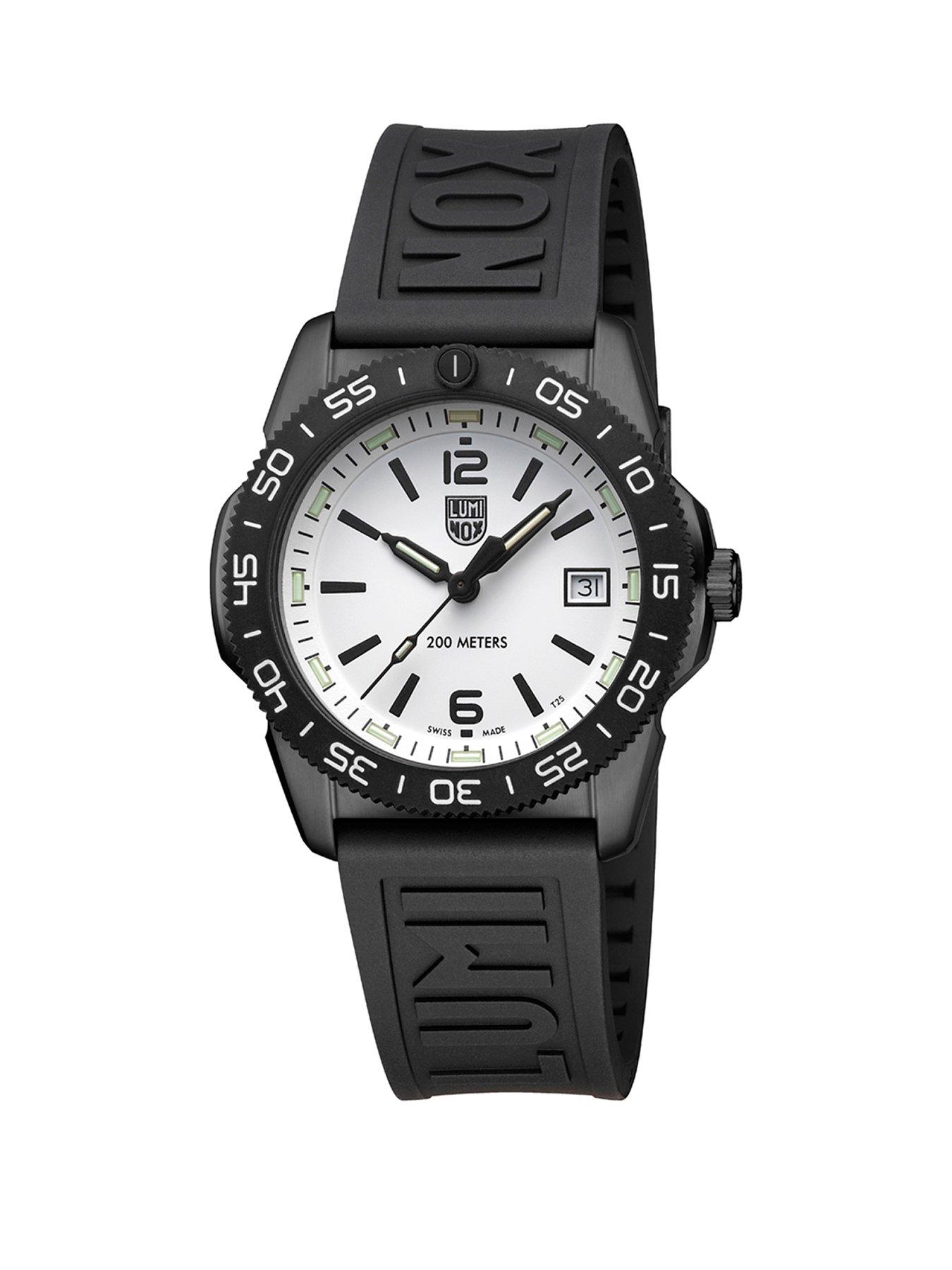 luminox-pacific-diver-39mm-diver-watchstillFront