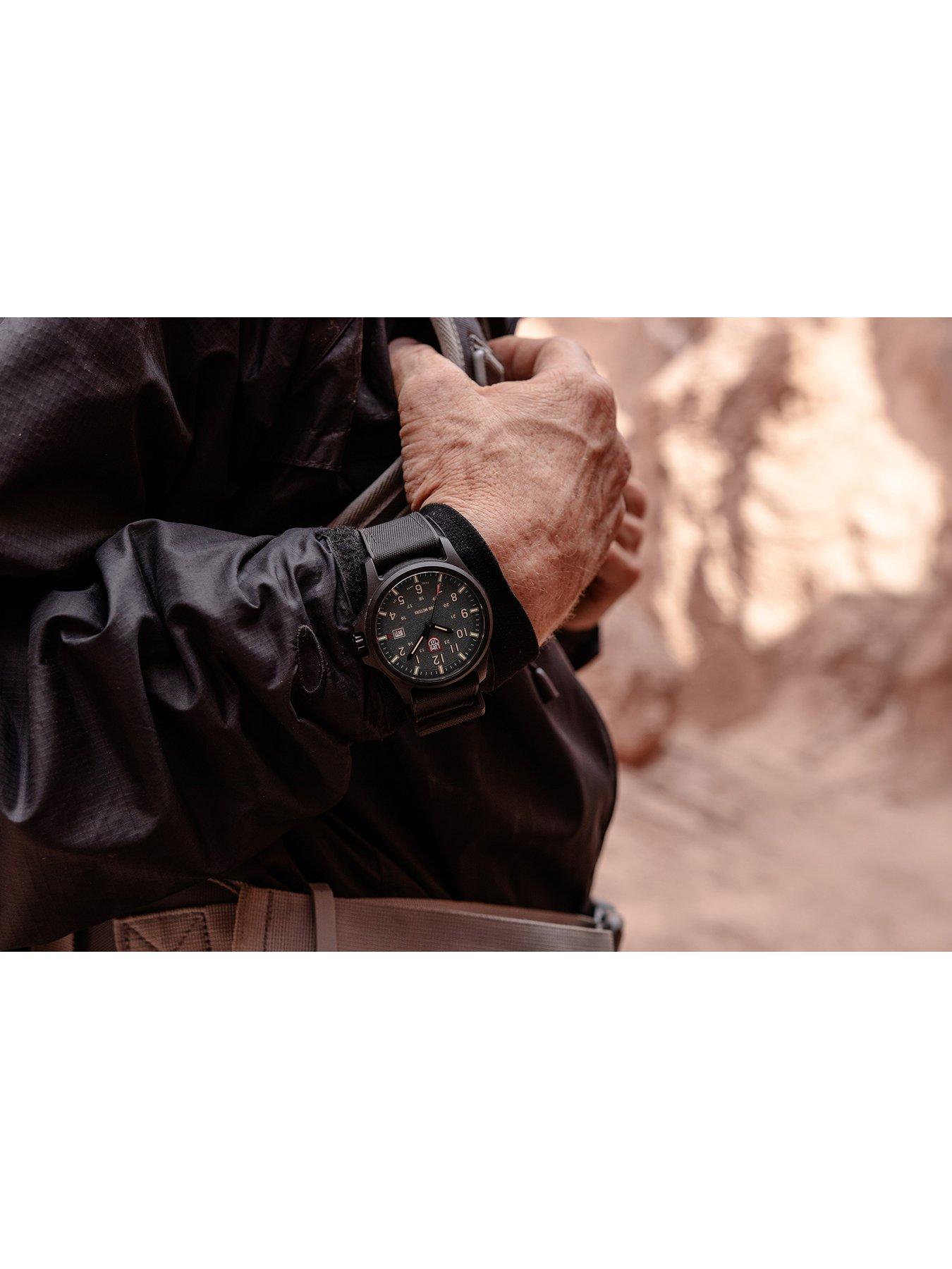 luminox-atacama-field-43mm-urban-adventure-watchback