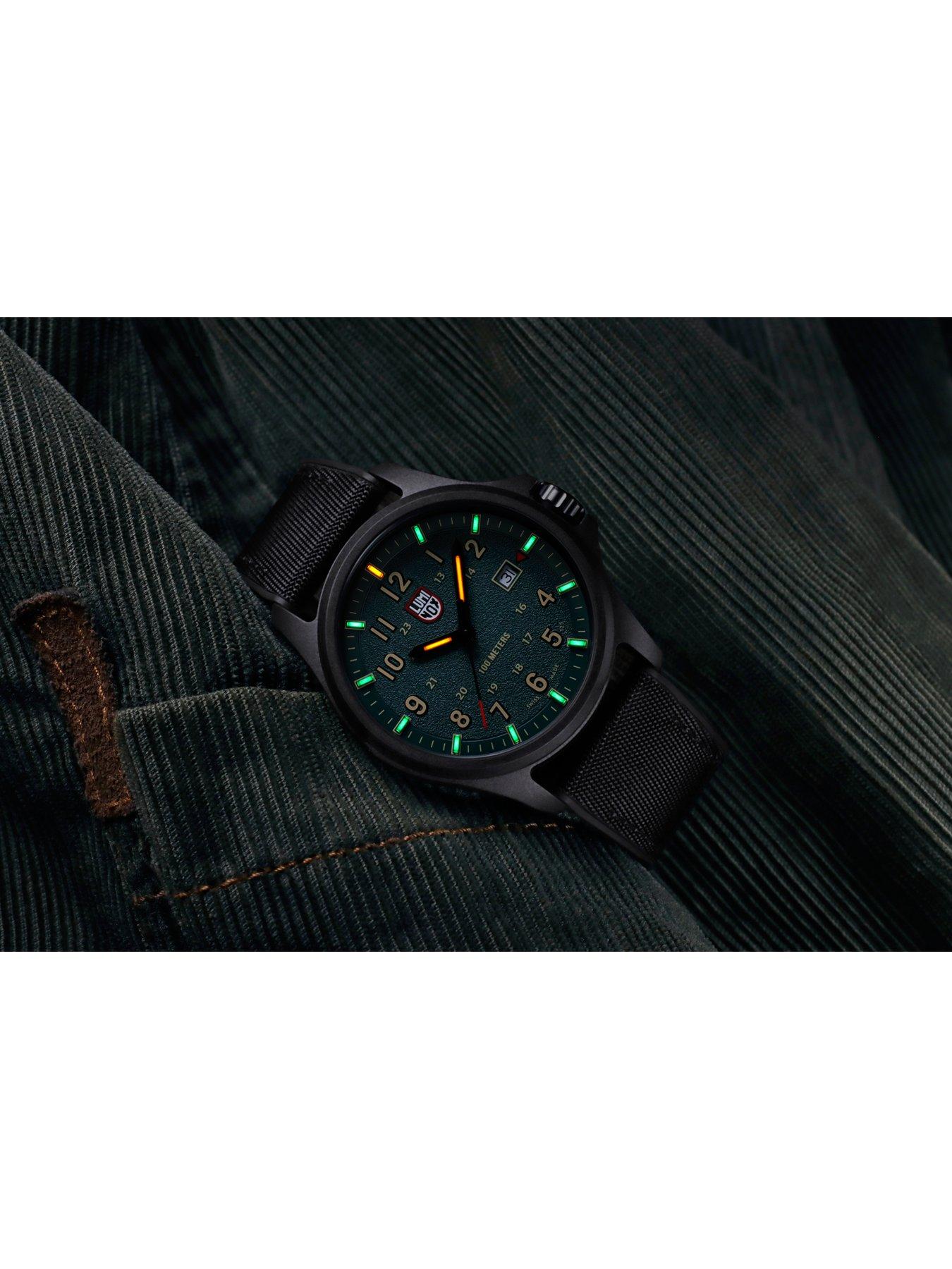 luminox-atacama-field-43mm-urban-adventure-watchdetail