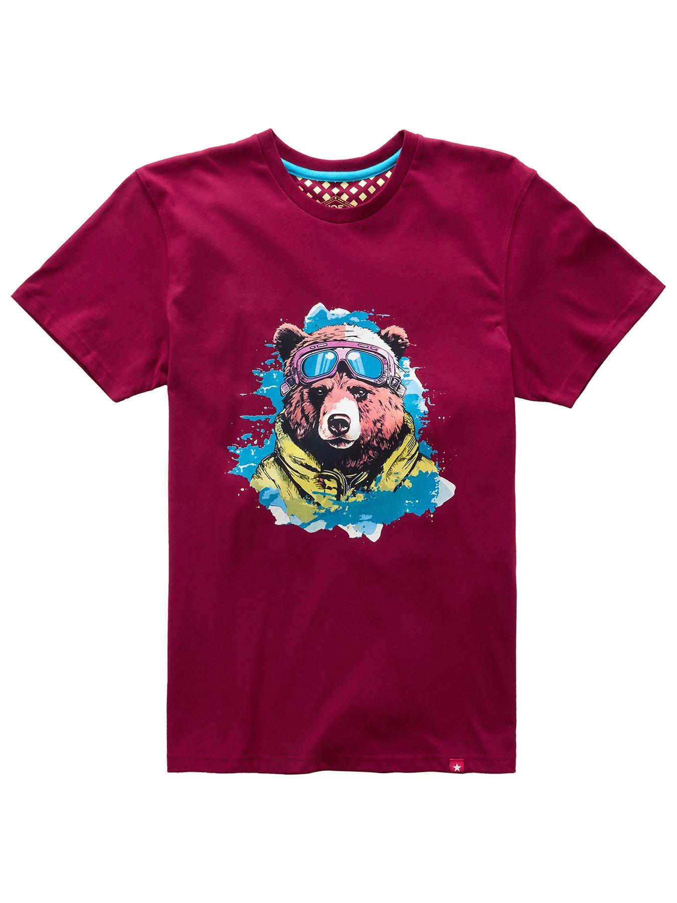 joe-browns-winter-bear-graphic-t-shirt-dark-reddetail