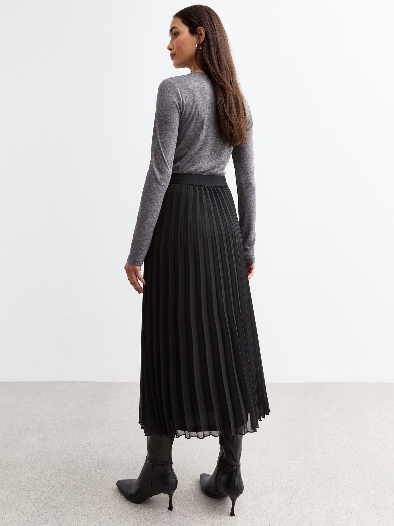 new-look-black-pleated-chiffon-midi-skirtstillFront