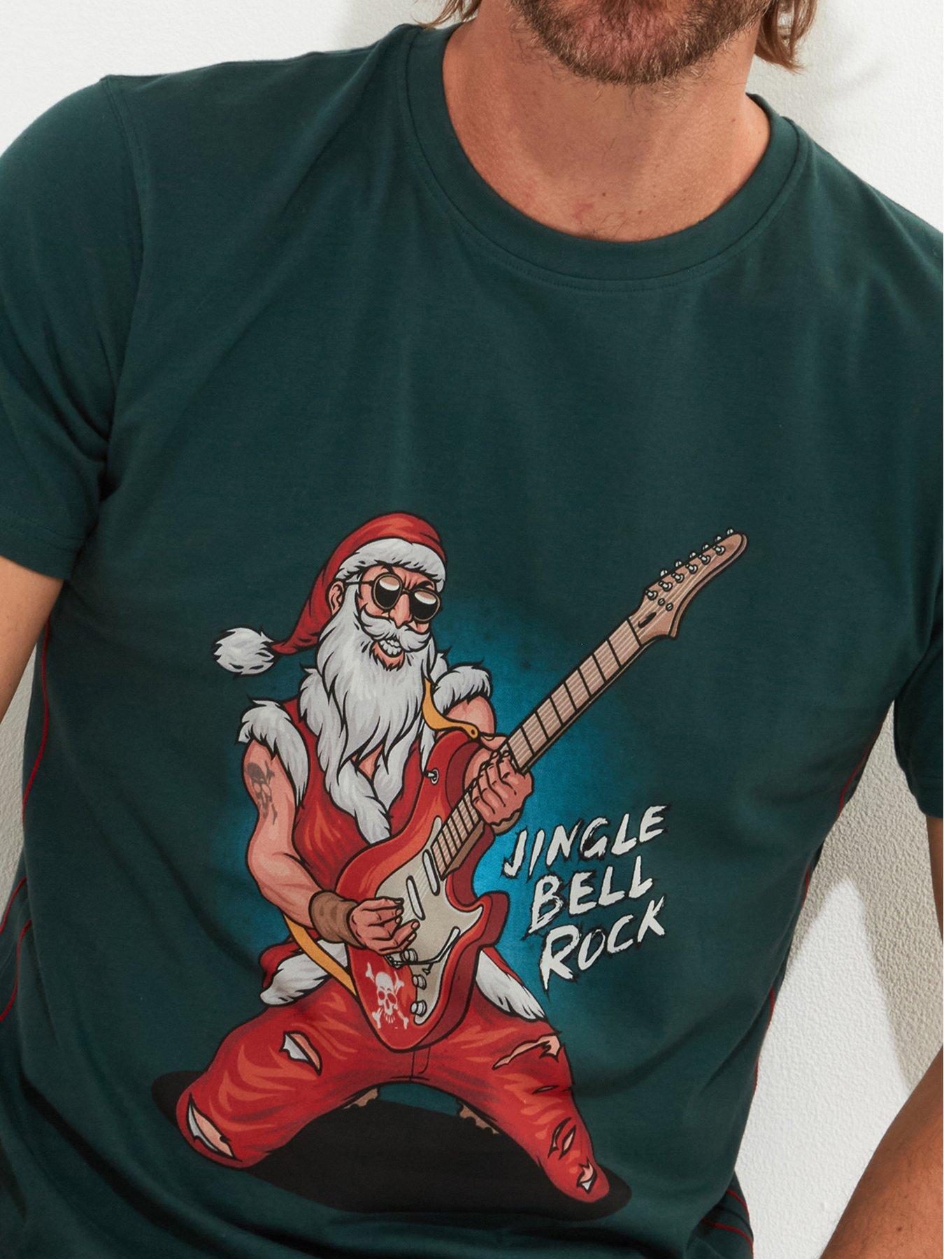 joe-browns-joe-browns-novelty-rockin-santa-graphic-t-shirtoutfit