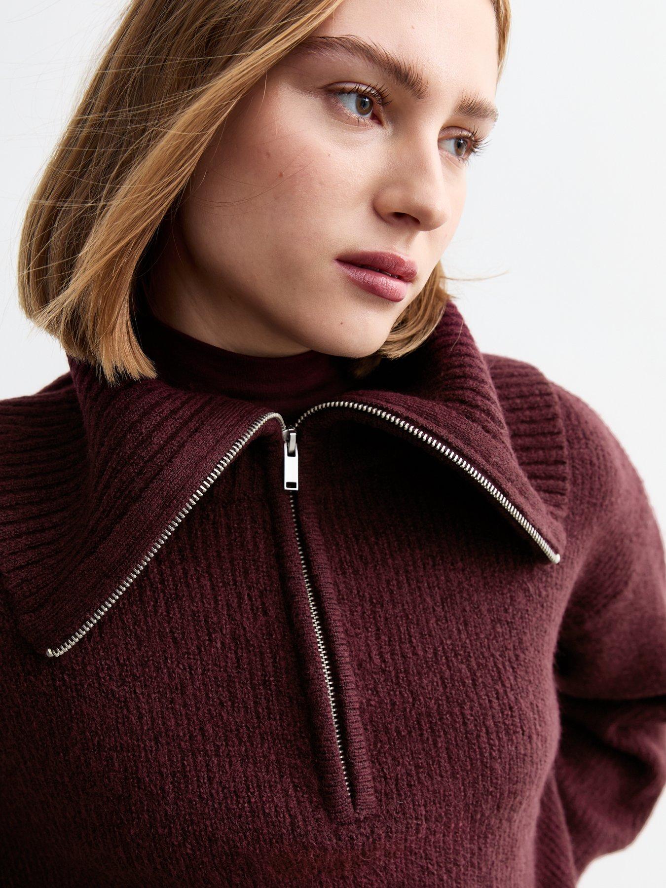 new-look-burgundy-ribbed-knit-half-zip-jumperoutfit