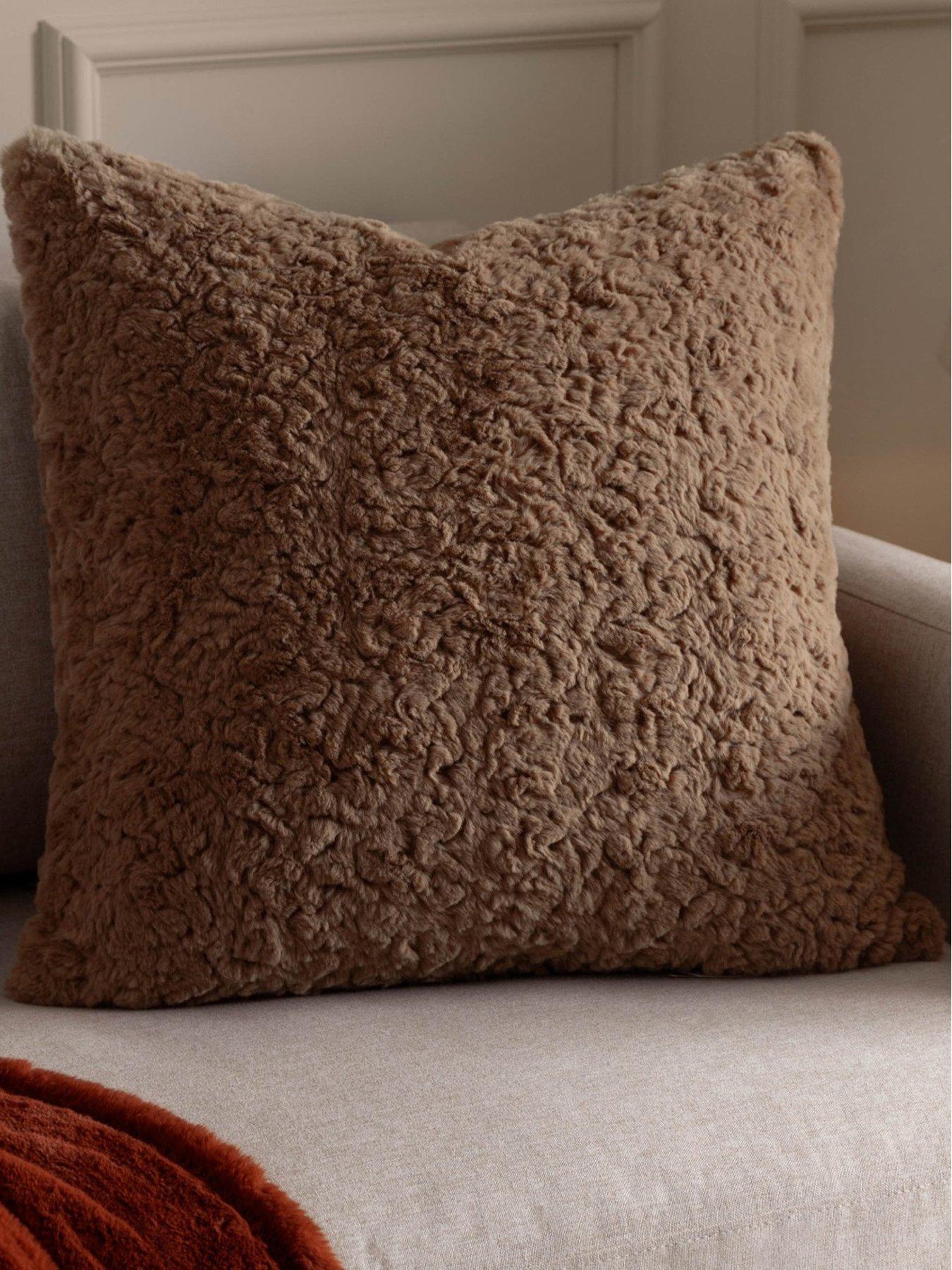 furn-megeve-cushionnbsp--natural