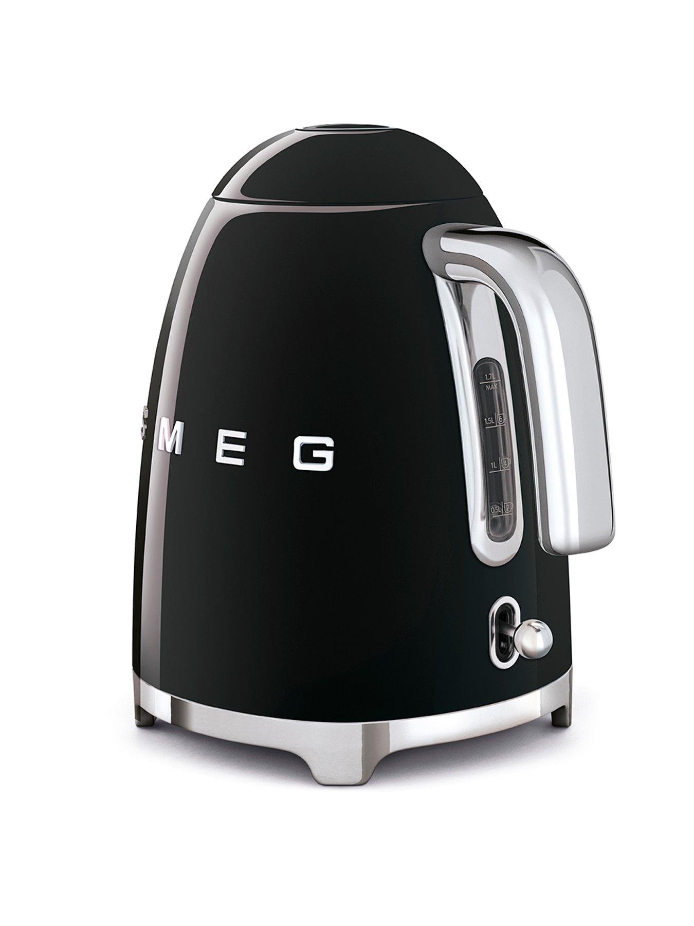 Image 4 of 7 of Smeg 50's Style Kettle and 2 Slice Toaster, Black