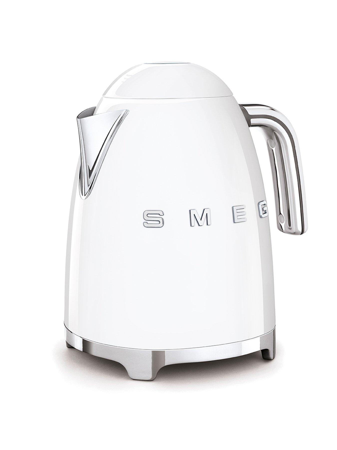 smeg-50s-style-kettle-and-2-slice-toaster-whitestillFront