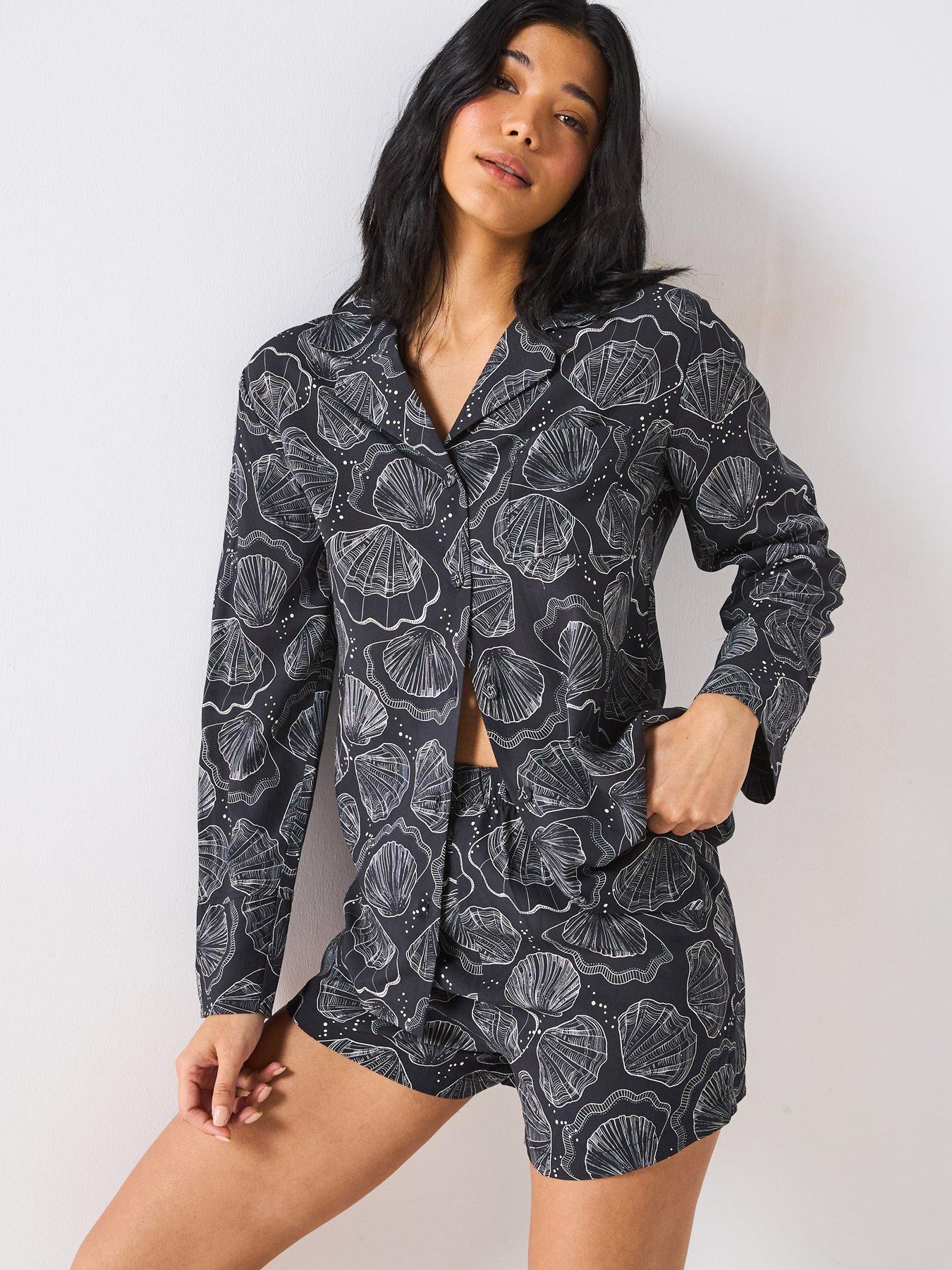 Image of V by Very Woven Shell Print Revere Long Sleeve Short Set