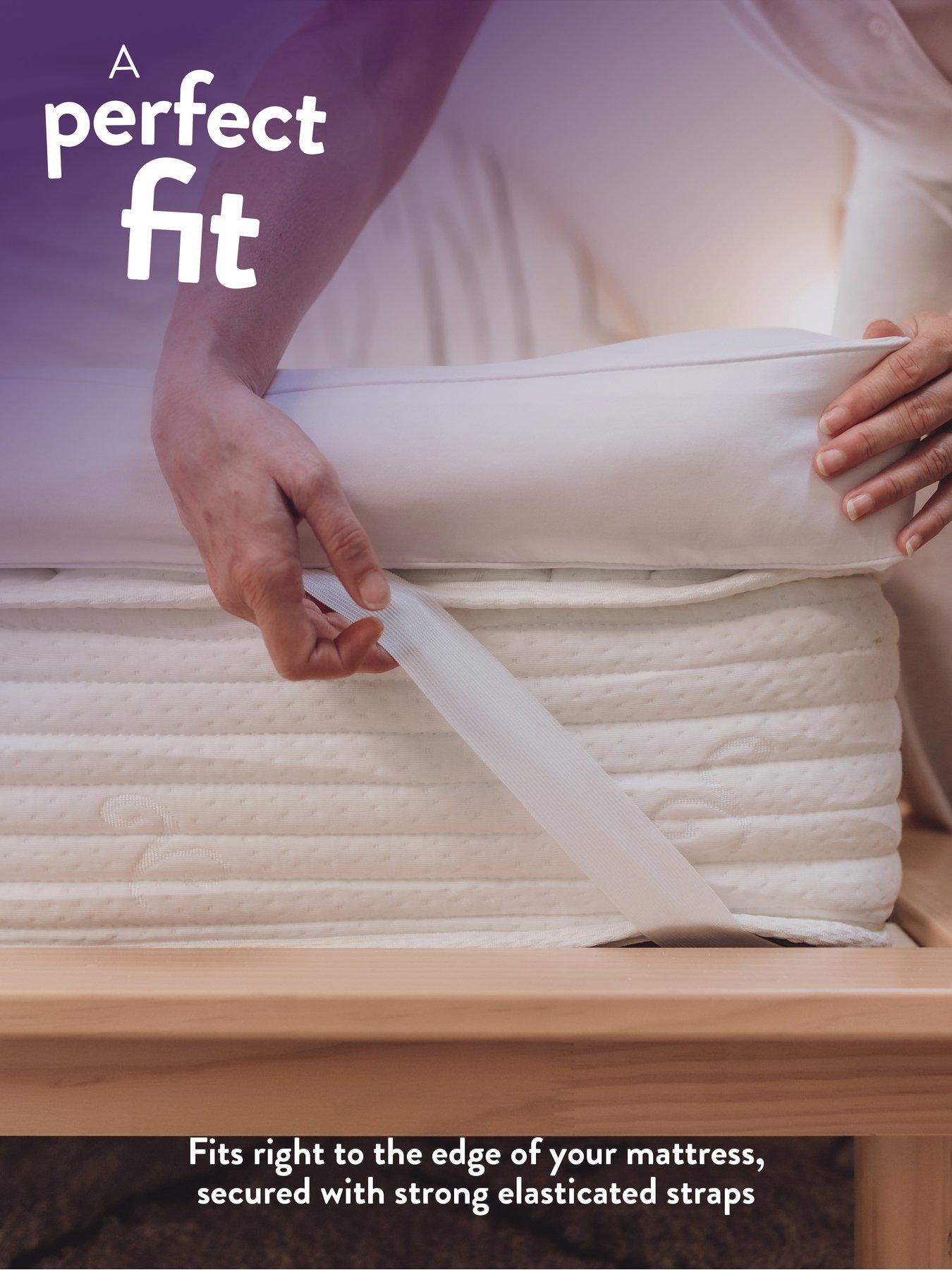 Image 5 of 8 of Slumberdown Sleep Soundly Climate Control Extra Deep 10cm Mattress Topper