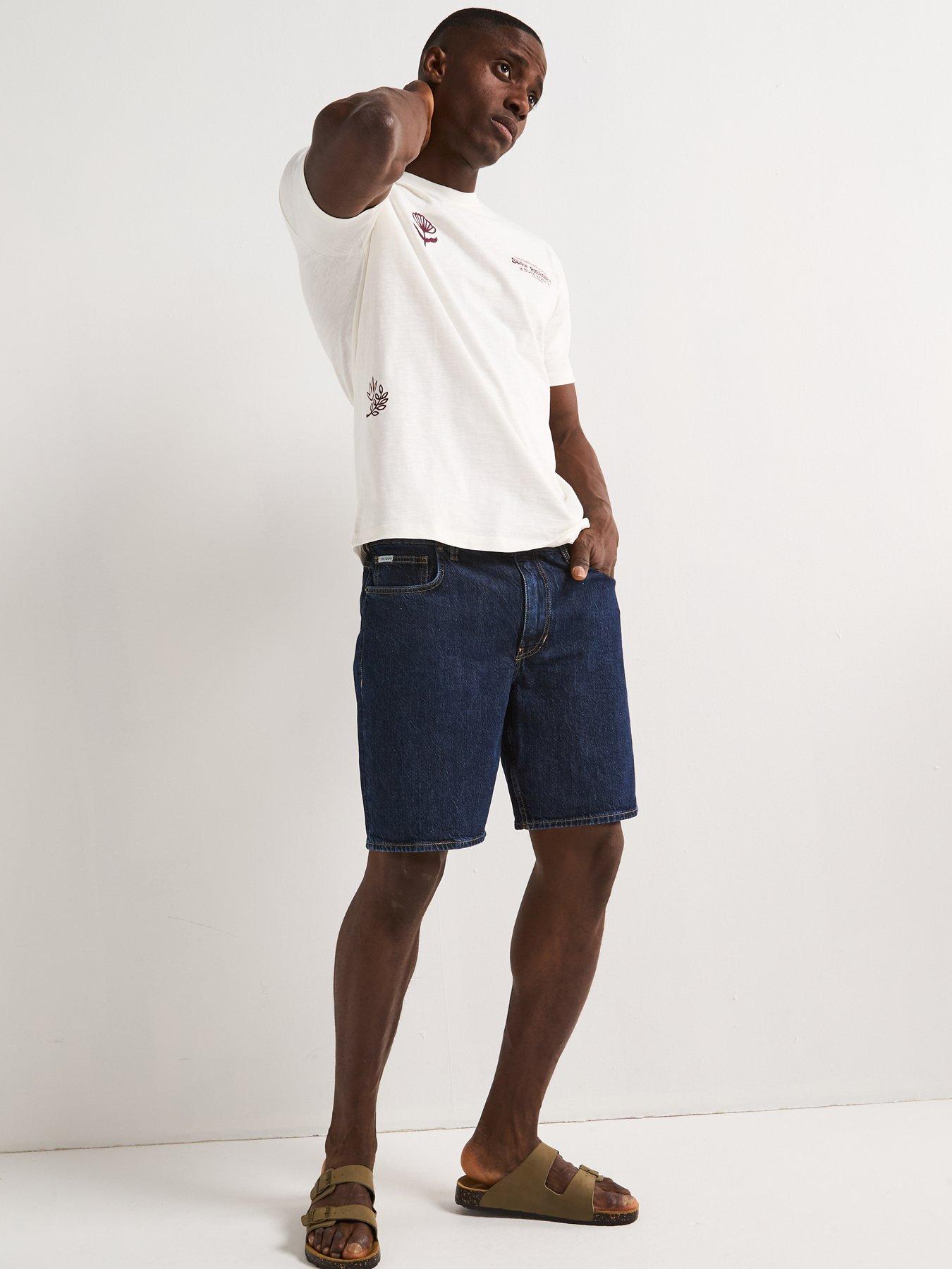 Image 6 of 6 of Very Man Relaxed Fit Left Chest Print T-Shirt - Ecru