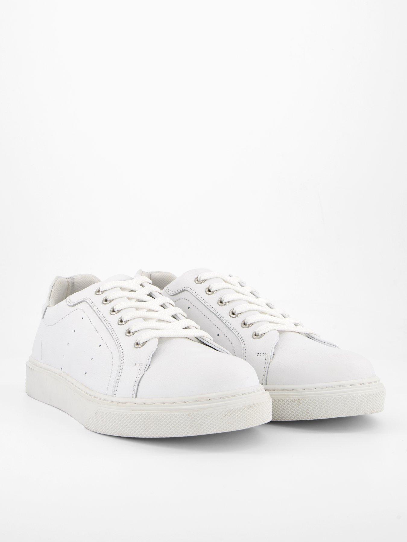 Image 5 of 7 of Very Man Leather Trainer - White