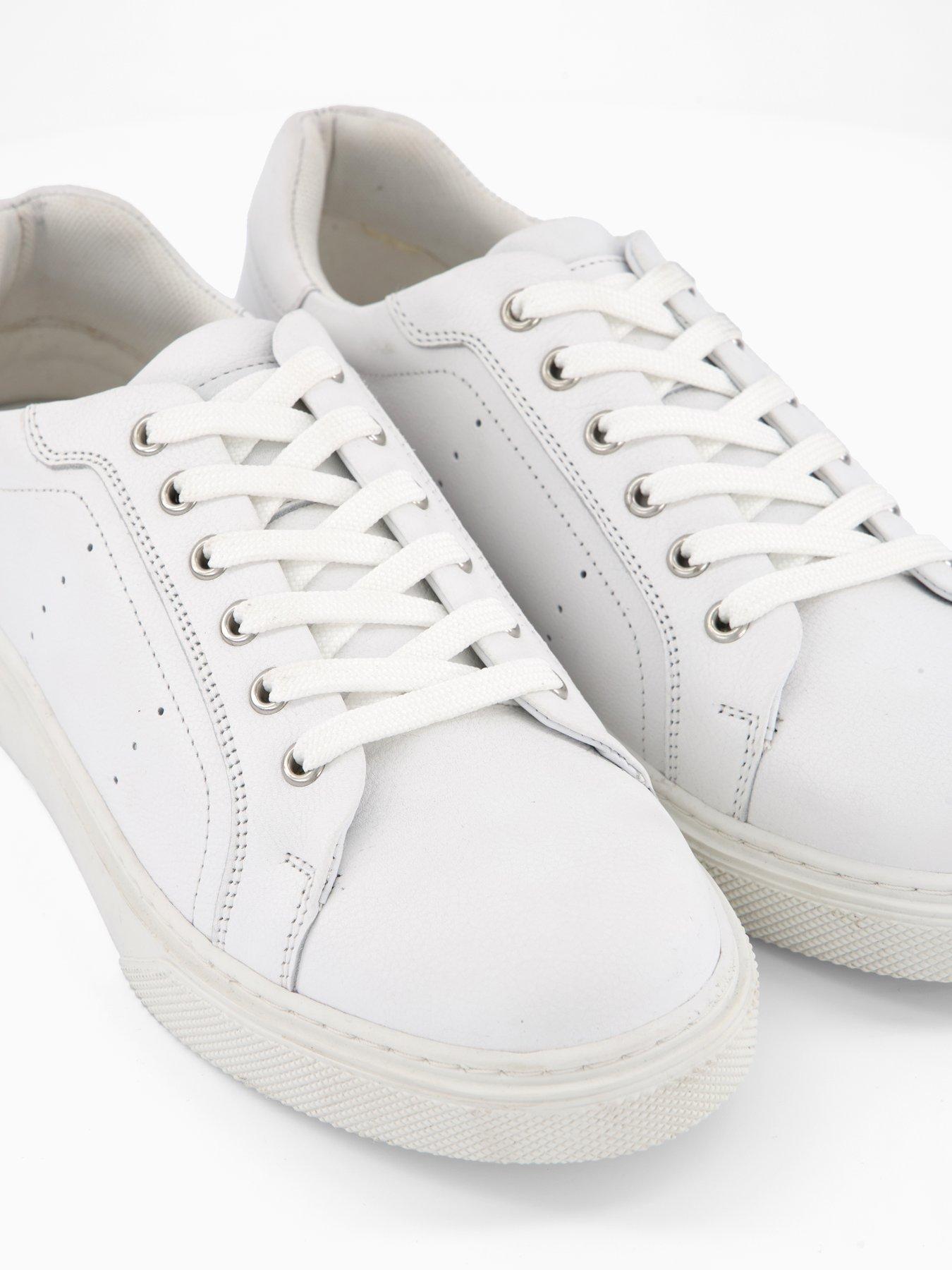 Image 6 of 7 of Very Man Leather Trainer - White